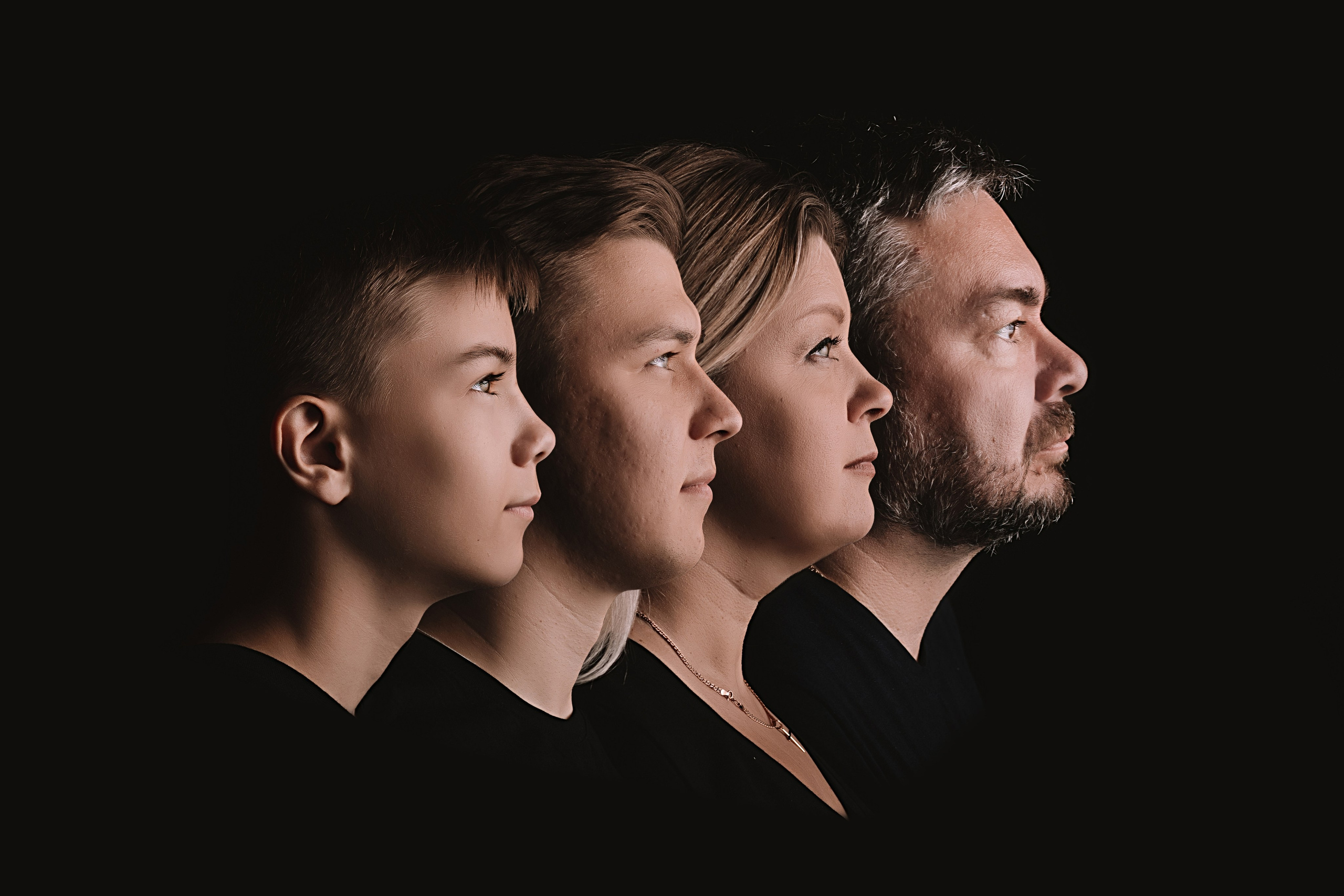 Профили. Семейный фотограф Тюмень, фотограф на роды Салмина Мария