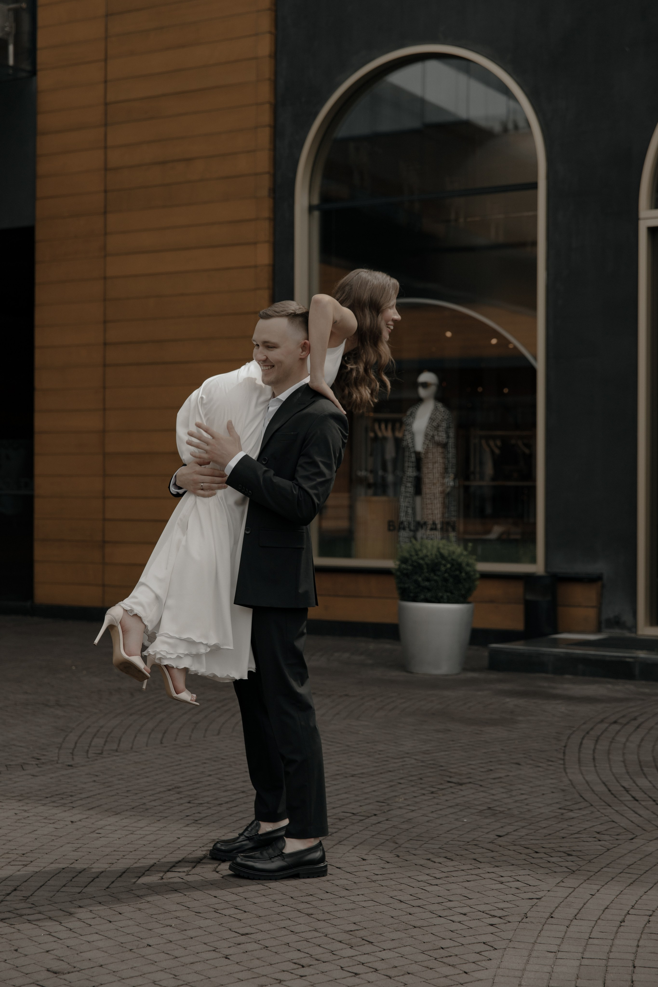 23.07.2024. RETOUCH-HOUSE