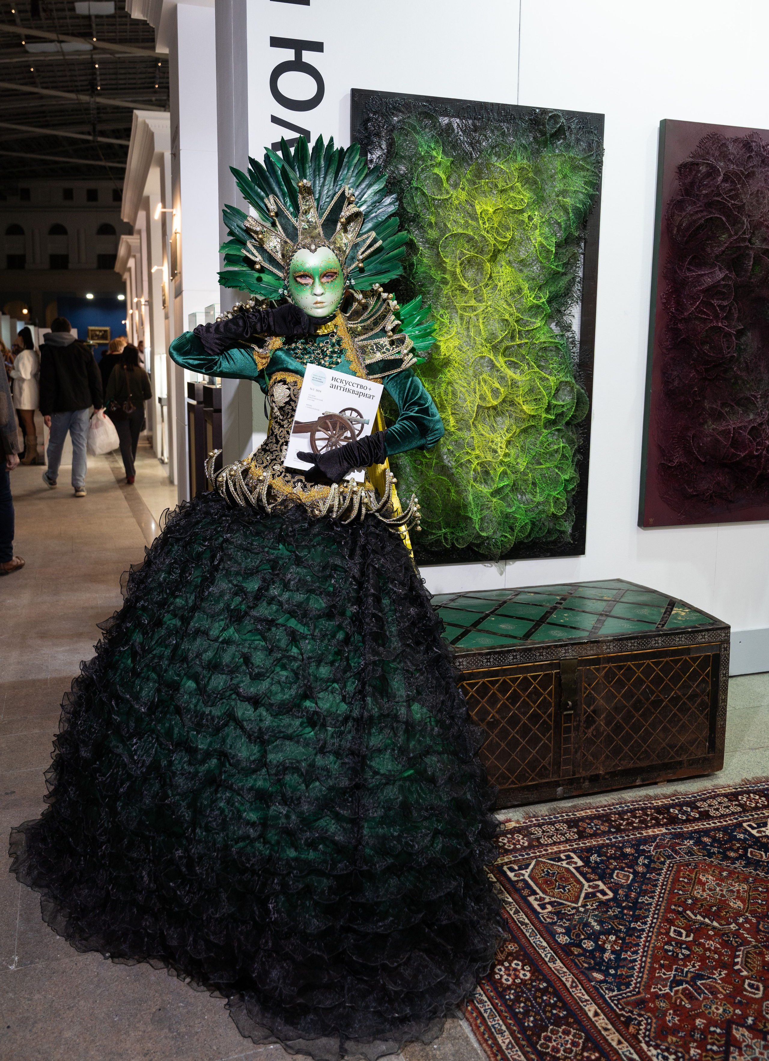 Гостиный Двор. Антикварный Салон & Lifestyle 27.11.2024. Портретный и репортажный фотограф в Москве Разуменко Роман