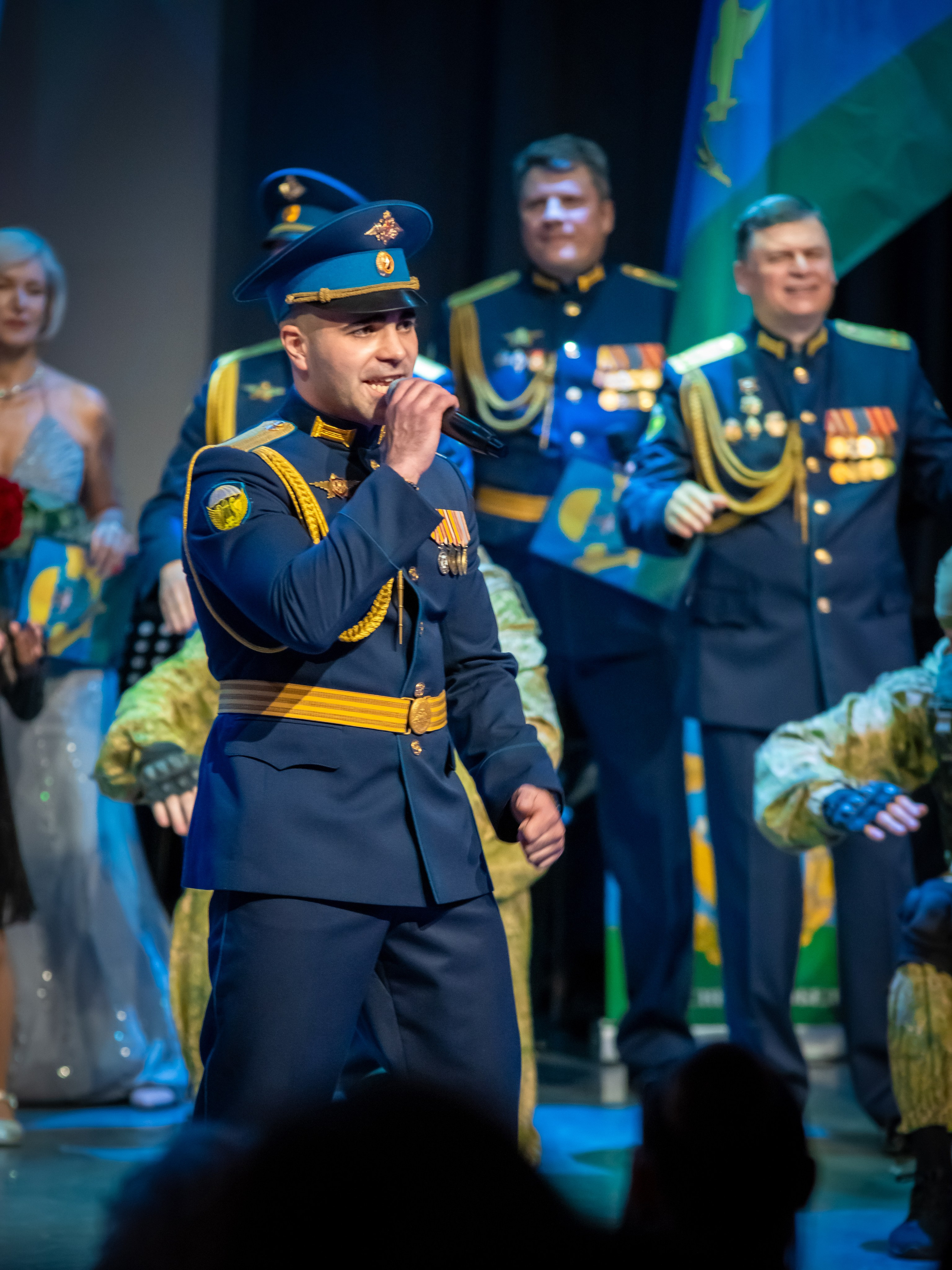 Концерт ансамбля ВДВ. Фото и видео в Москве Клим Воробьев