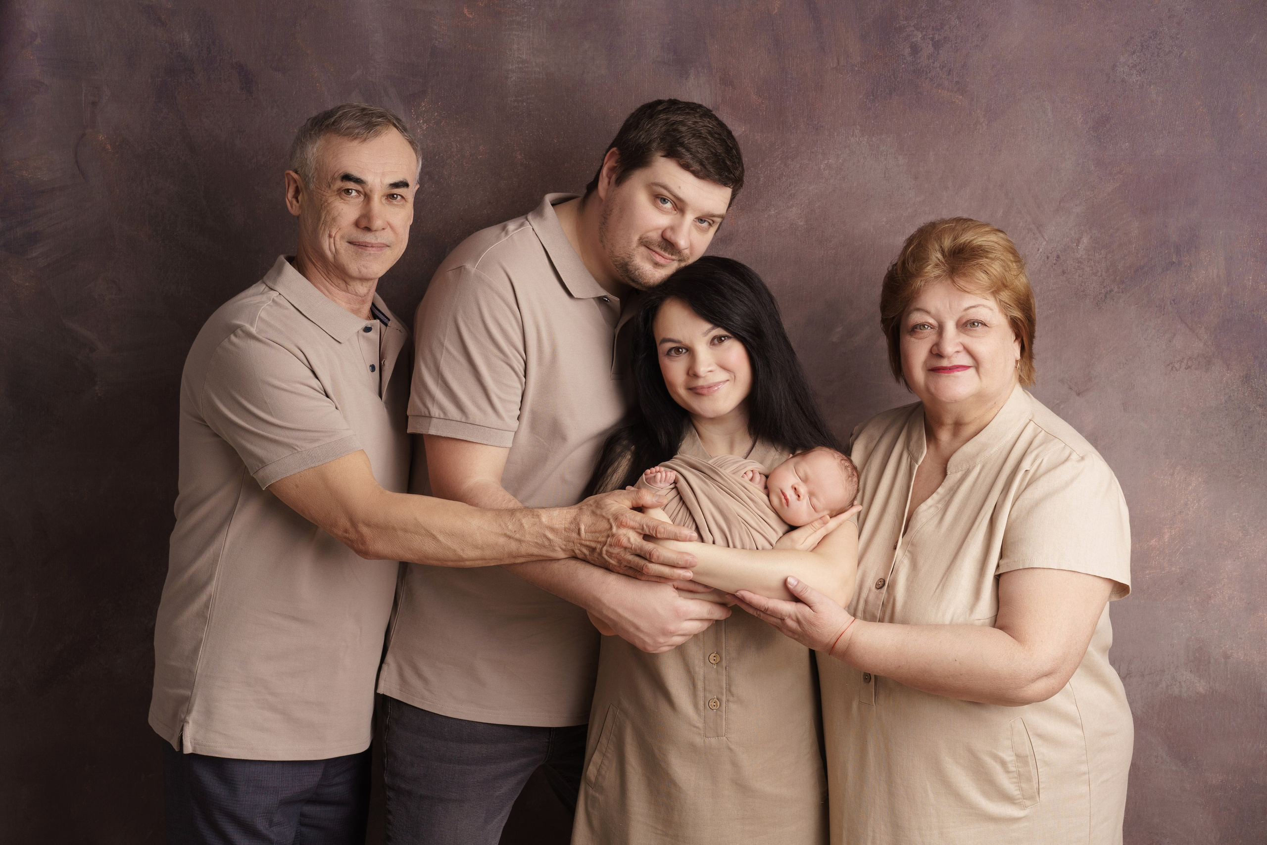 Семейные фотосессии с новорожденными | Трогательные кадры малышей и их близких в Москве и МО. Фотосессия новорожденных в Москве и Московской области | Профессиональный фотограф newborn — Татьяна Иванова