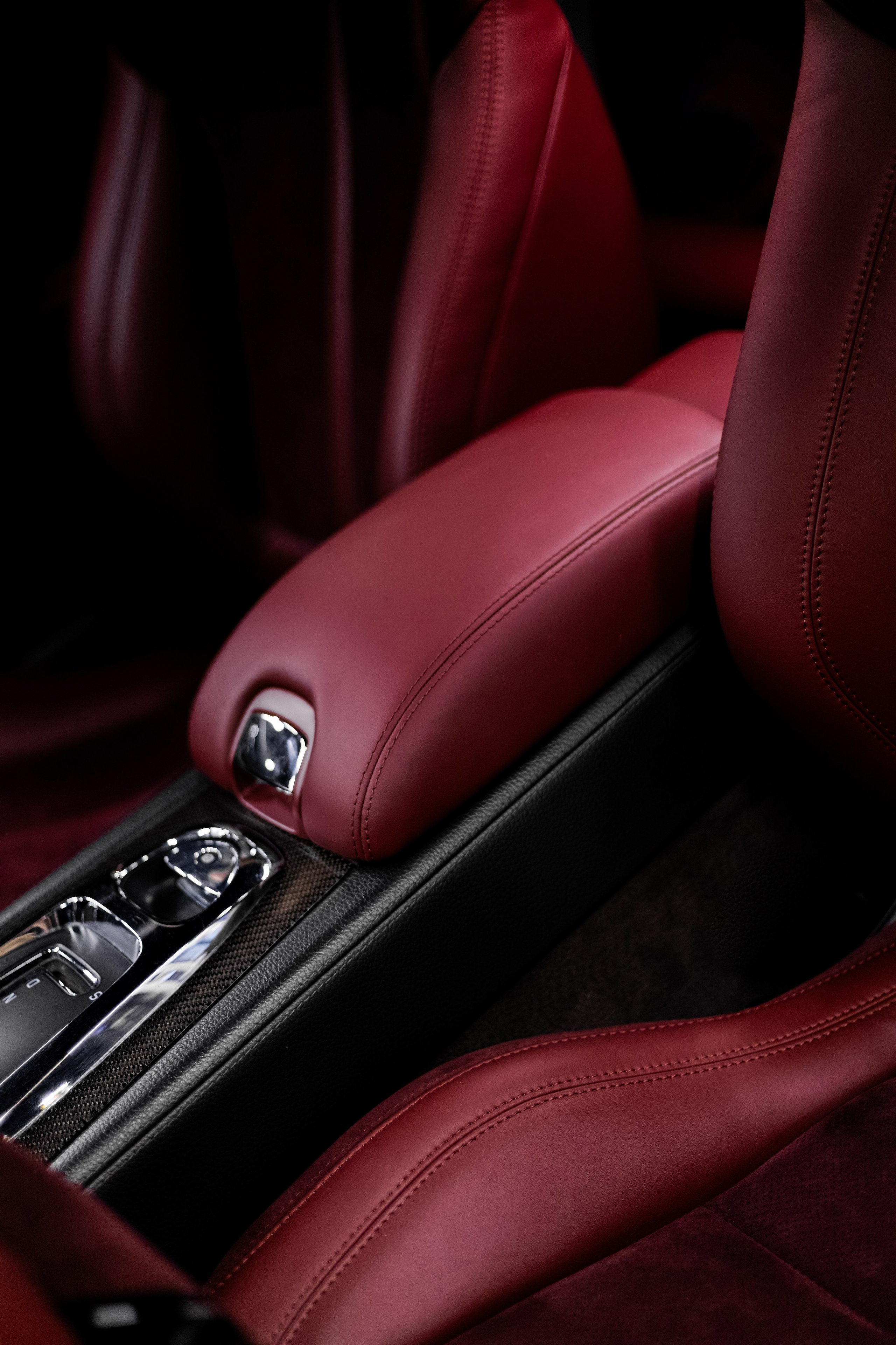 Jaguar XKR. D. ILIN
