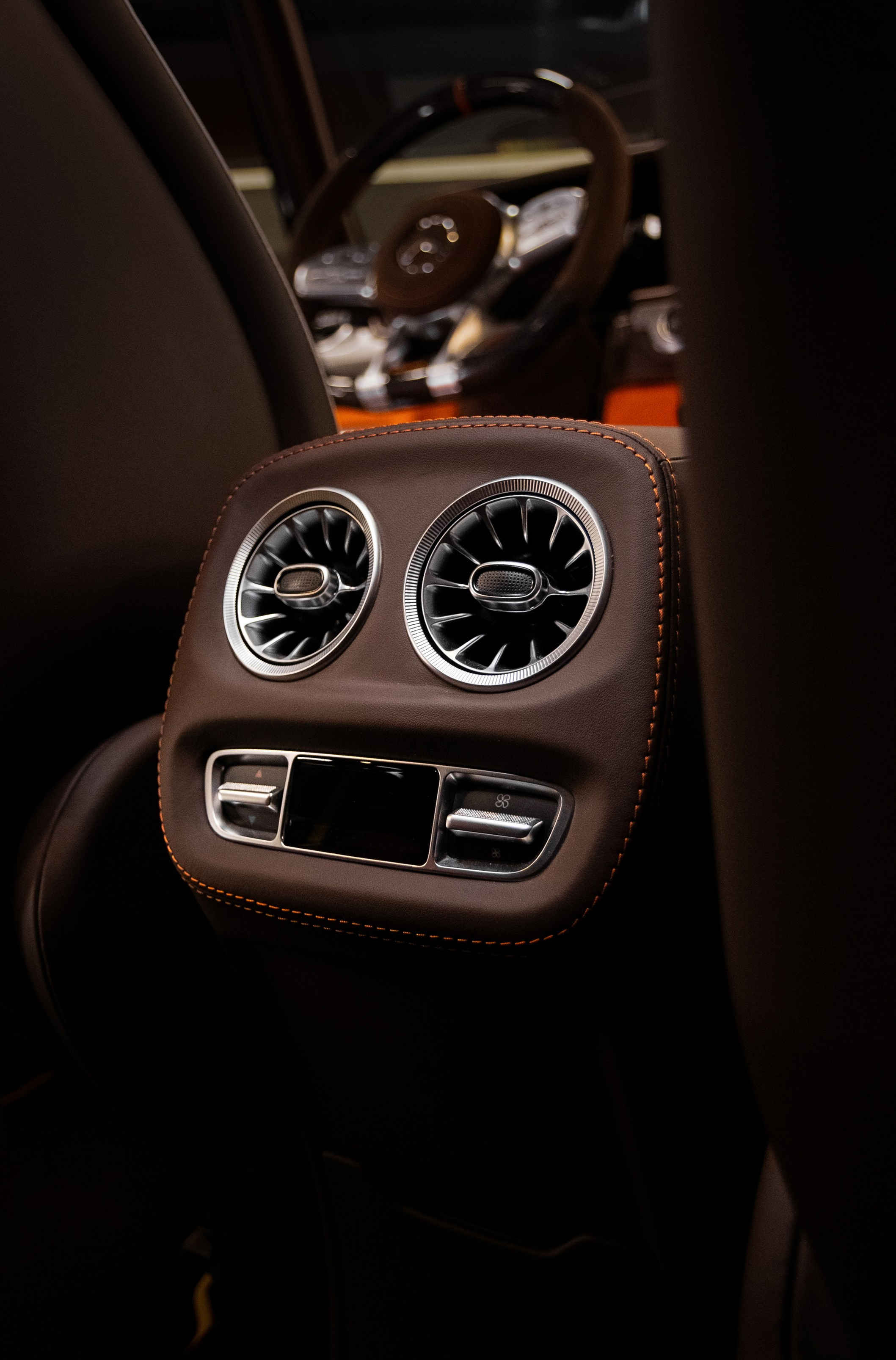Geländewagen Brabus 900 Rocket Edition. D. ILIN
