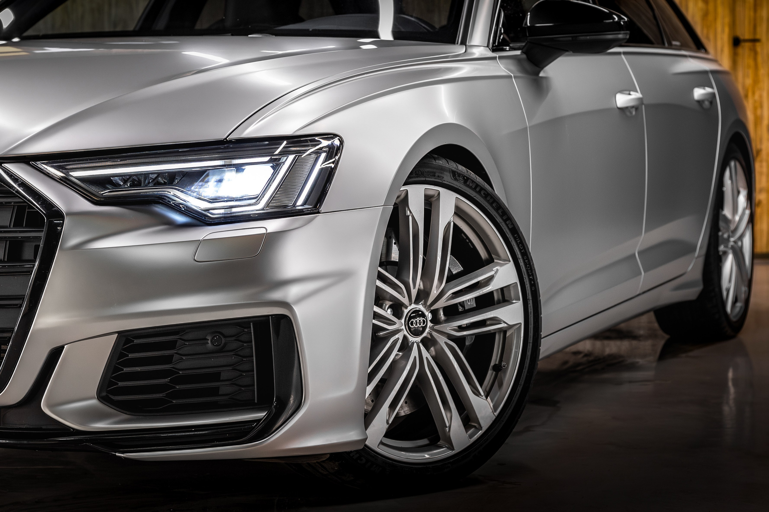 Audi S6. D. ILIN