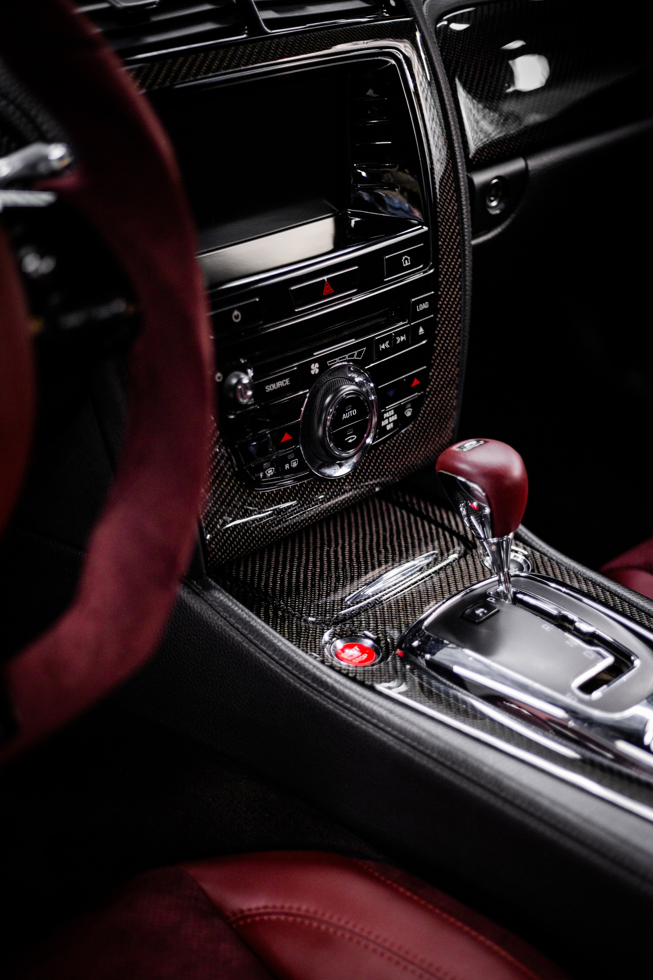 Jaguar XKR. D. ILIN