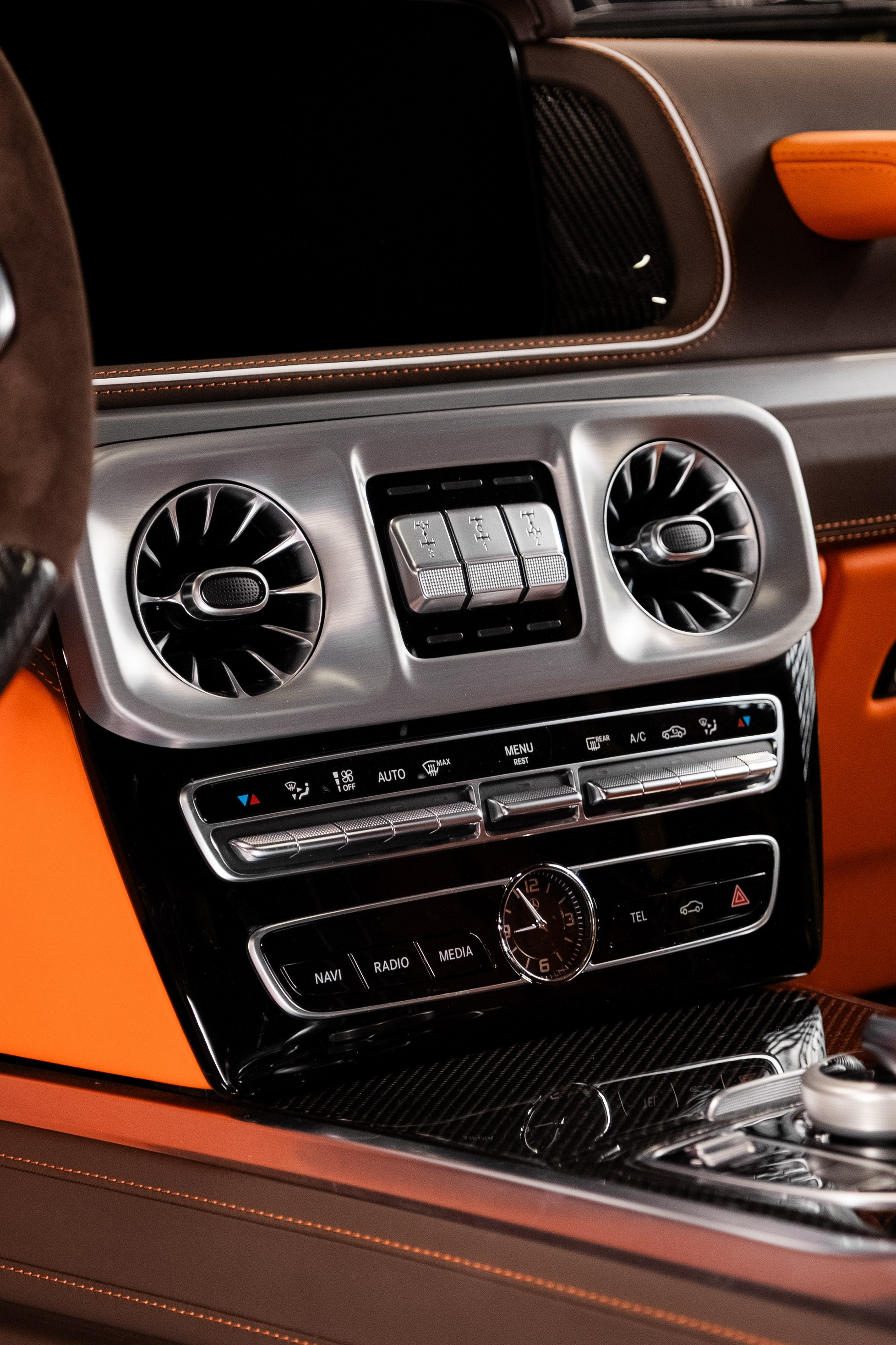 Geländewagen Brabus 900 Rocket Edition. D. ILIN