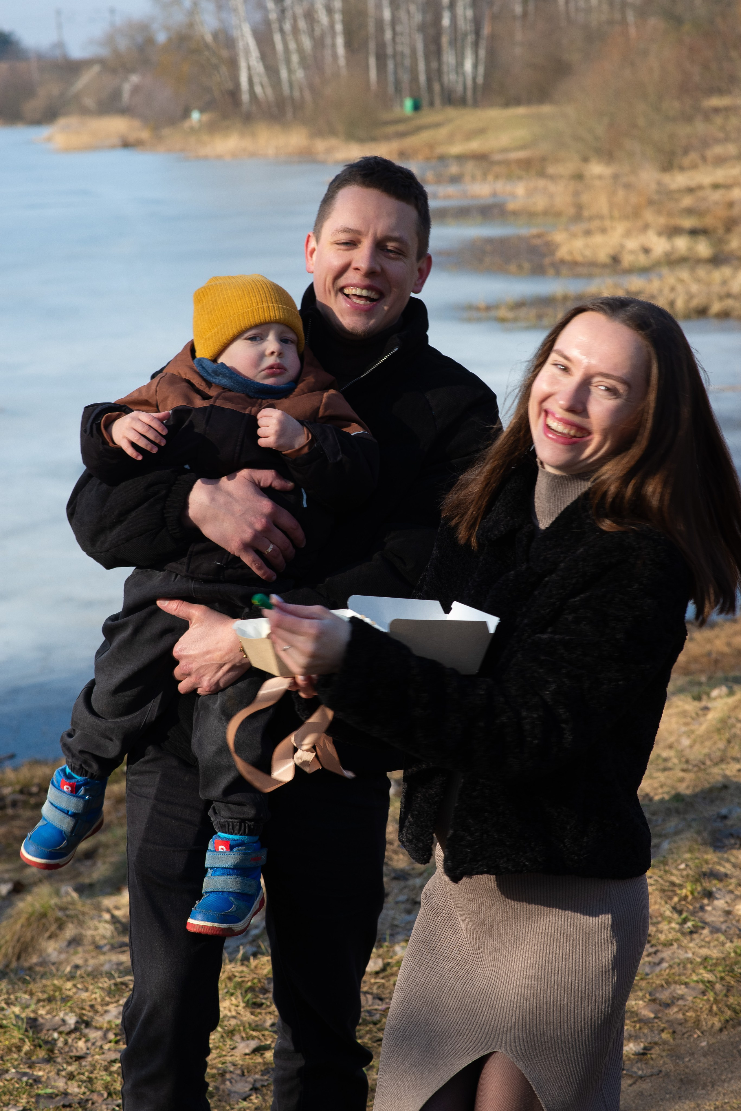 Екатерина, Артем и Родион. Семейный фотограф на выписку из роддома и крещение Минск Настя Гришук