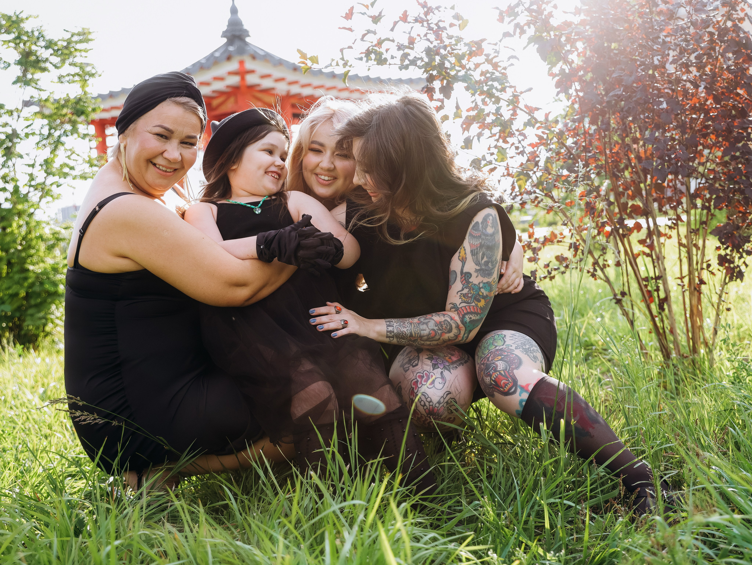 Семья в черном. Мультифотограф Динара Ахмедзянова