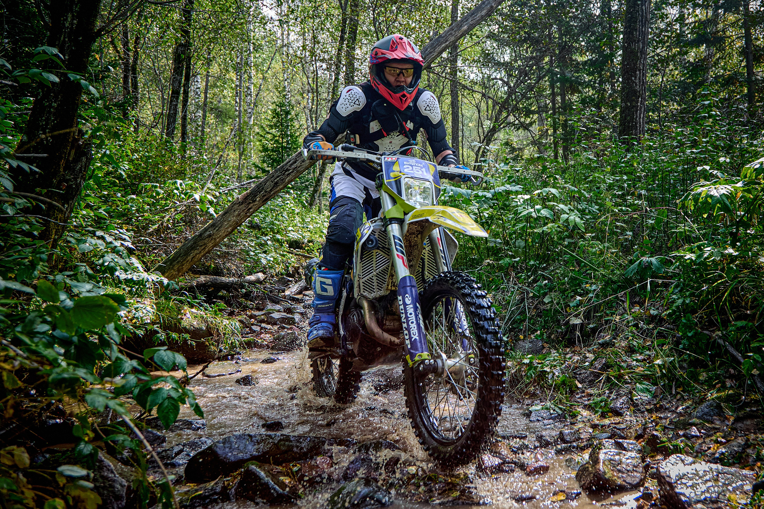 БУРЕЛОМ 2025 чемпионат Сибири по Эндуро. Фотограф Москва Concerts photo / Fashion photо