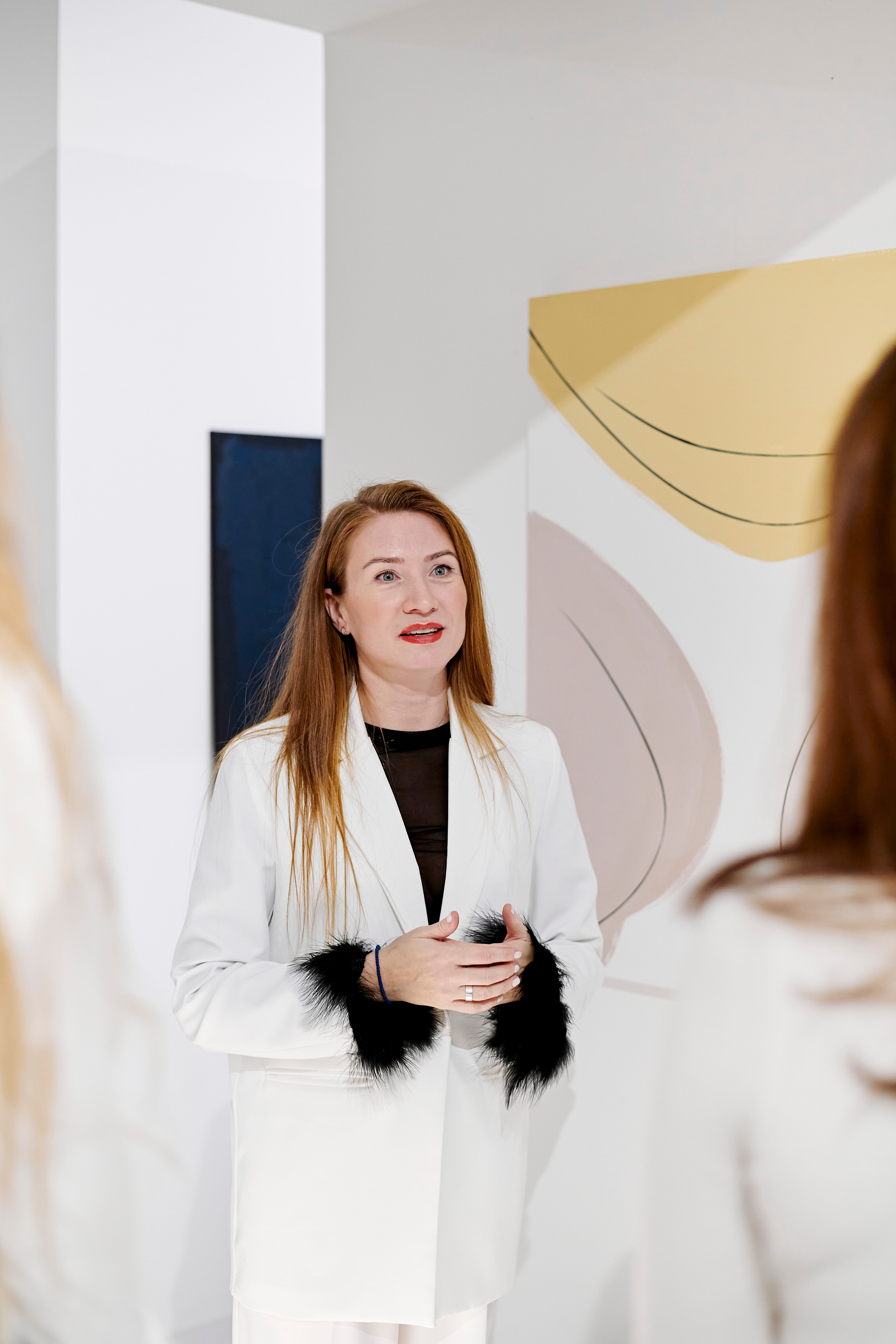 The Holst. Выставка Юлии Остапенко. Фотограф Постольник Дарья