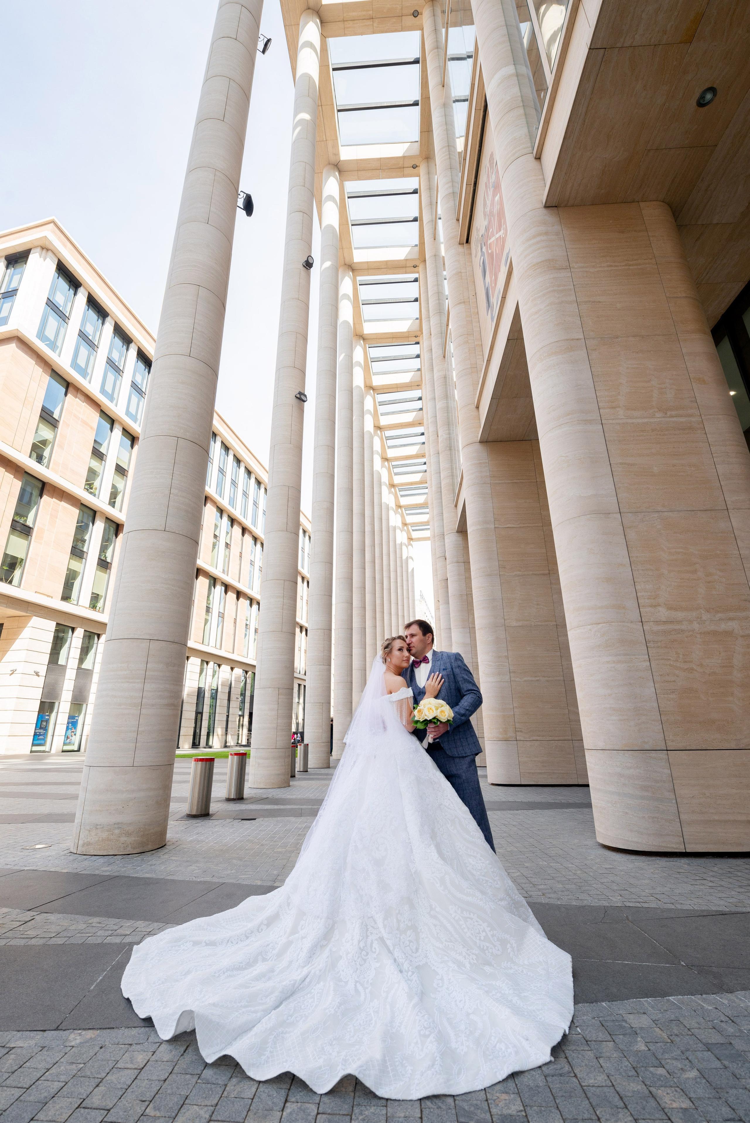 Анастасия и Игорь (фотосессия во Втором Дворце Бракосочетания, Польский сад, здание городской Ратуши). Портретный, семейный и свадебный фотограф в Санкт-Петербурге и в Пушкине Ширяев Денис