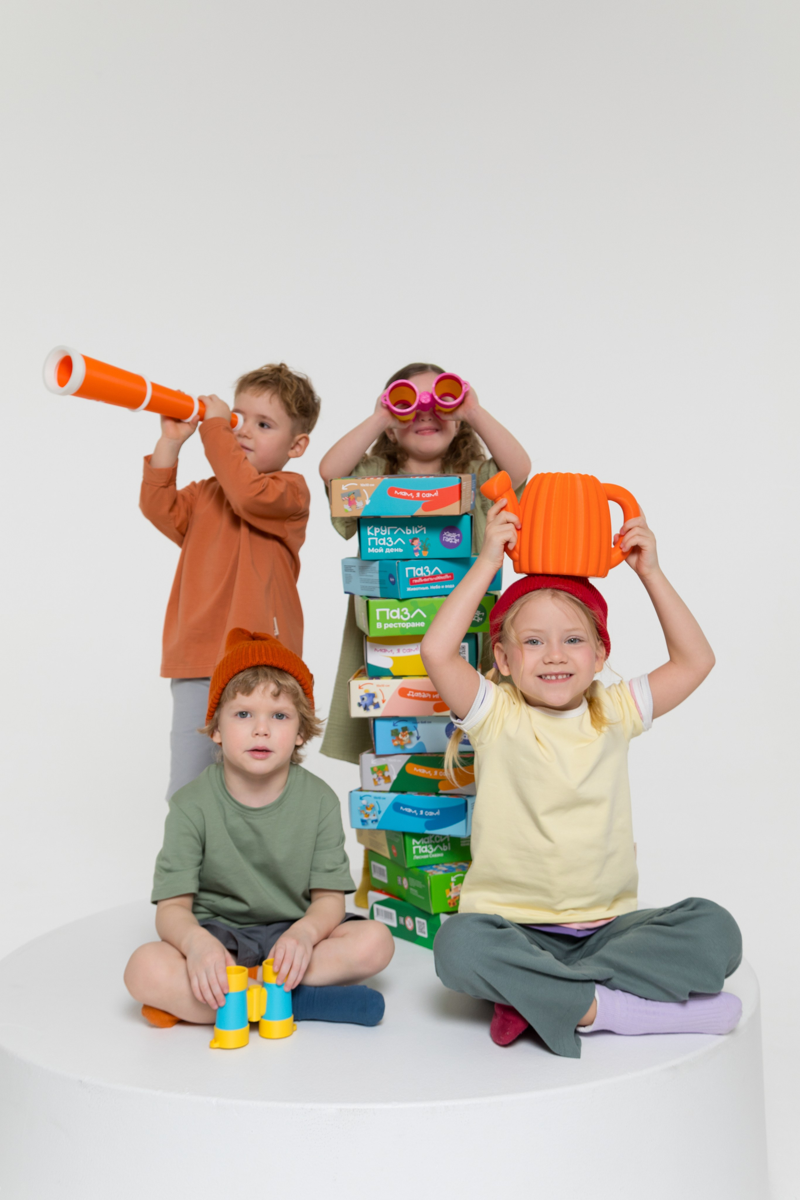 Имиджевая и каталожная съёмка для бренда детских пазлов. Детский и контент фотограф Надя Волкова Санкт-Петербург