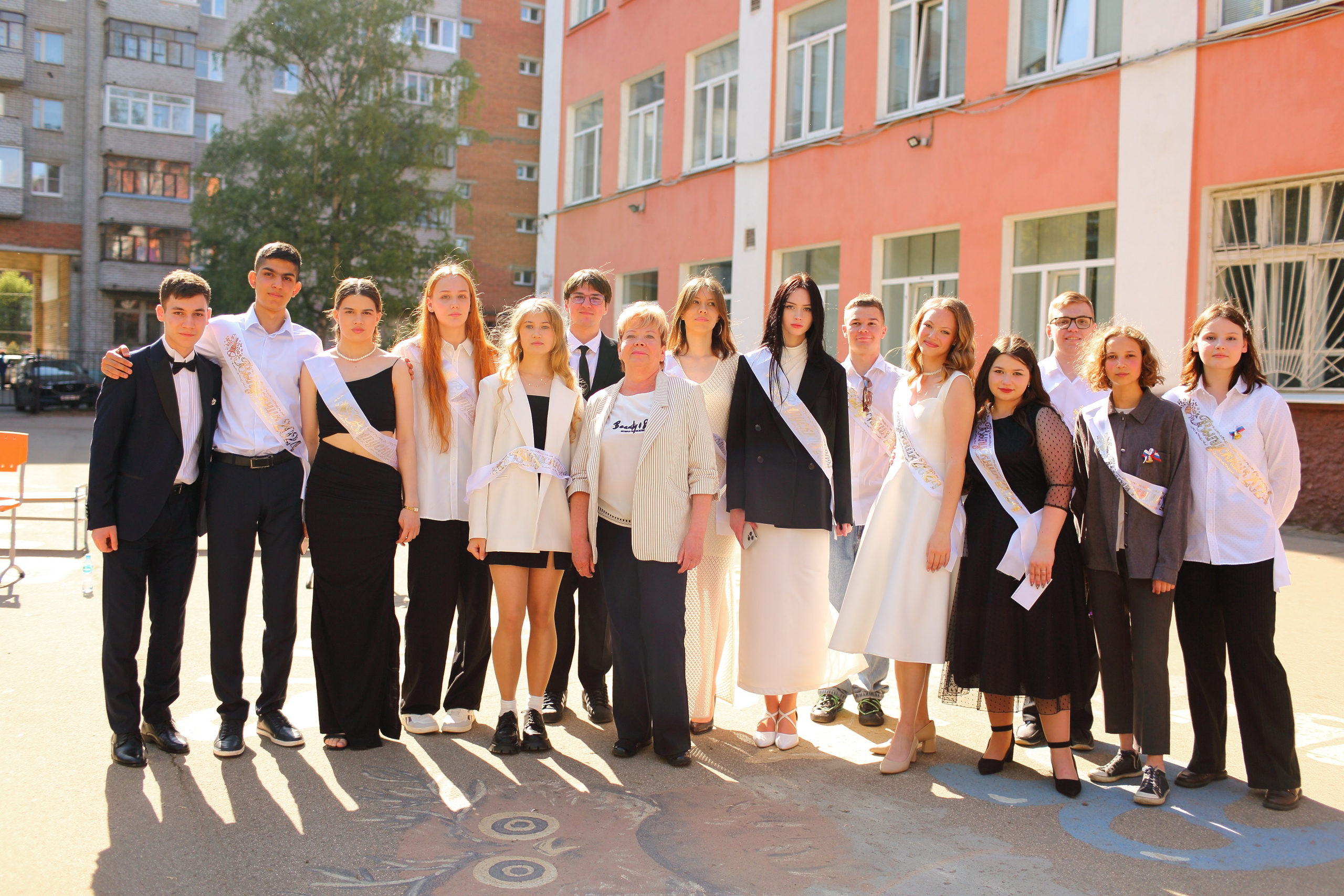 Портфолио фотографа на последний звонок. Свадебный и репортажный фотограф в Ярославле и Санкт-Петербурге Роман Микрюков