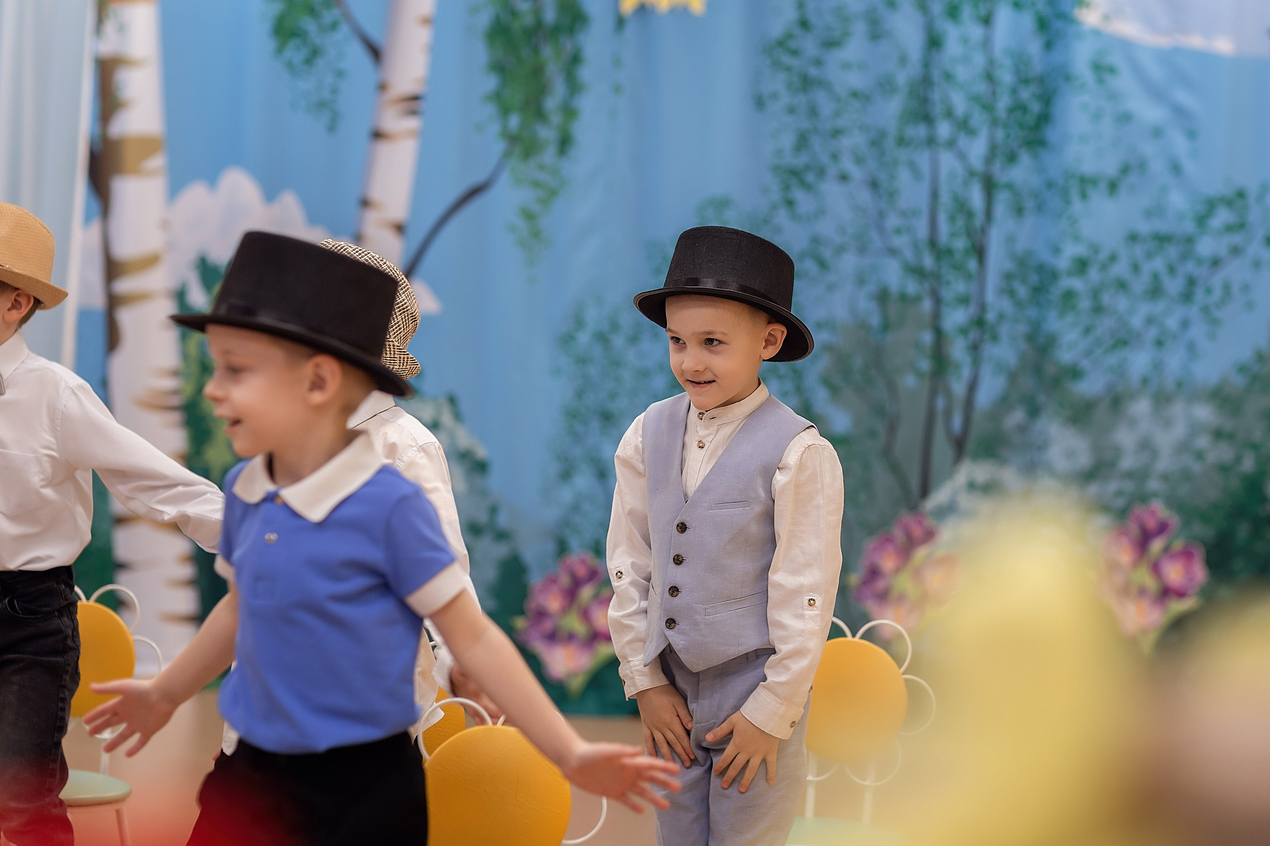 Весенний утренник_старшая группа_2025. Семейный фотограф в Санкт-Петербурге