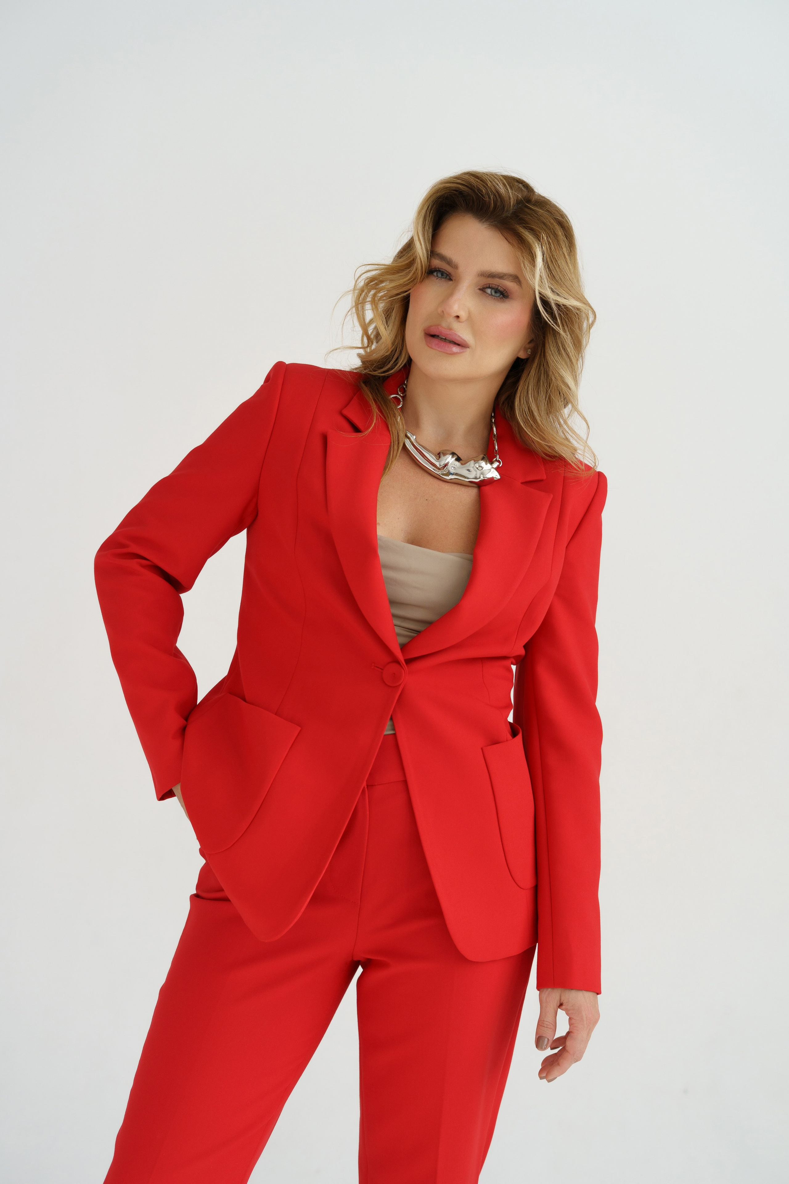 Юля. Главная