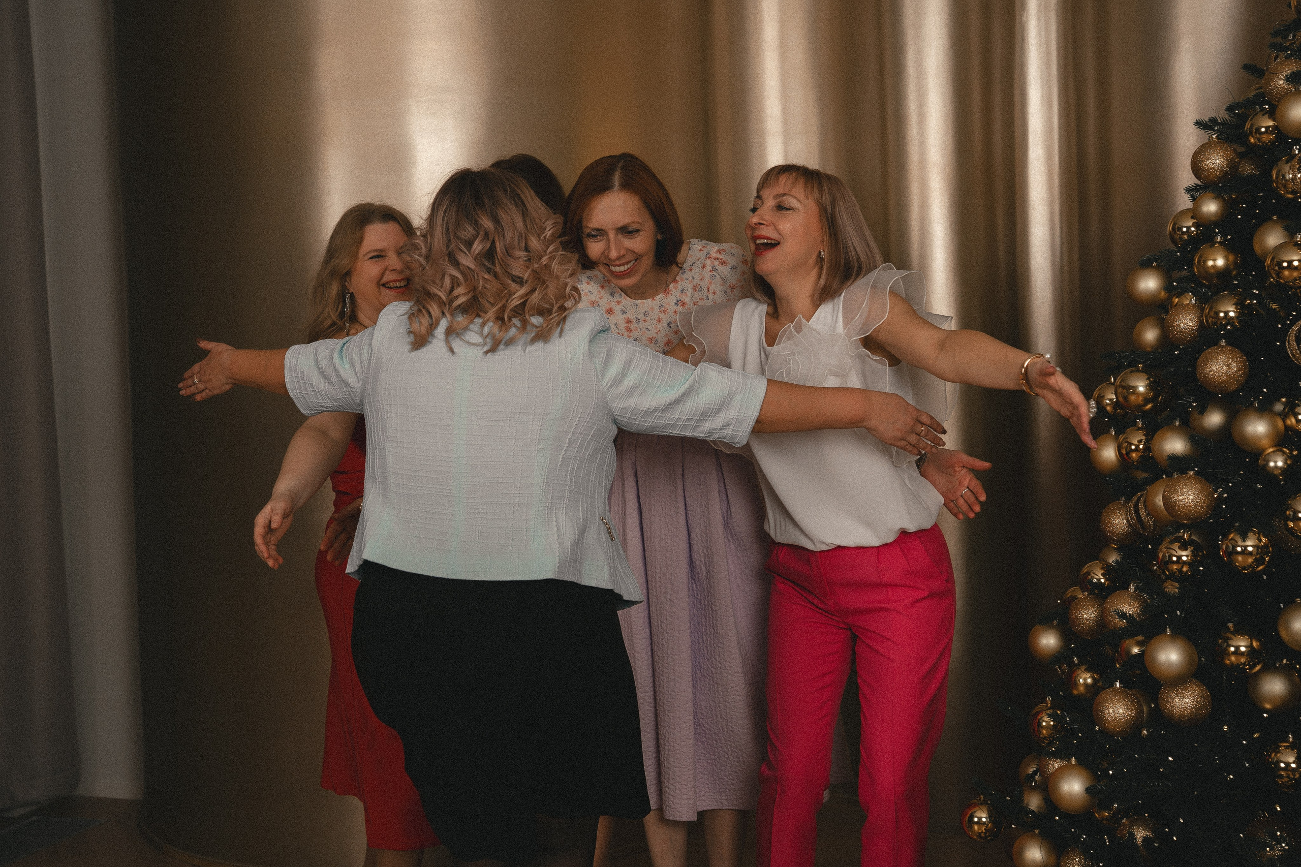 Подружки.Индивидуальная. Фотограф/рилсмейкер в Москве и МО. Свадьбы, индивидуальные съемки, лавстори, беременность, мероприятия, бренды