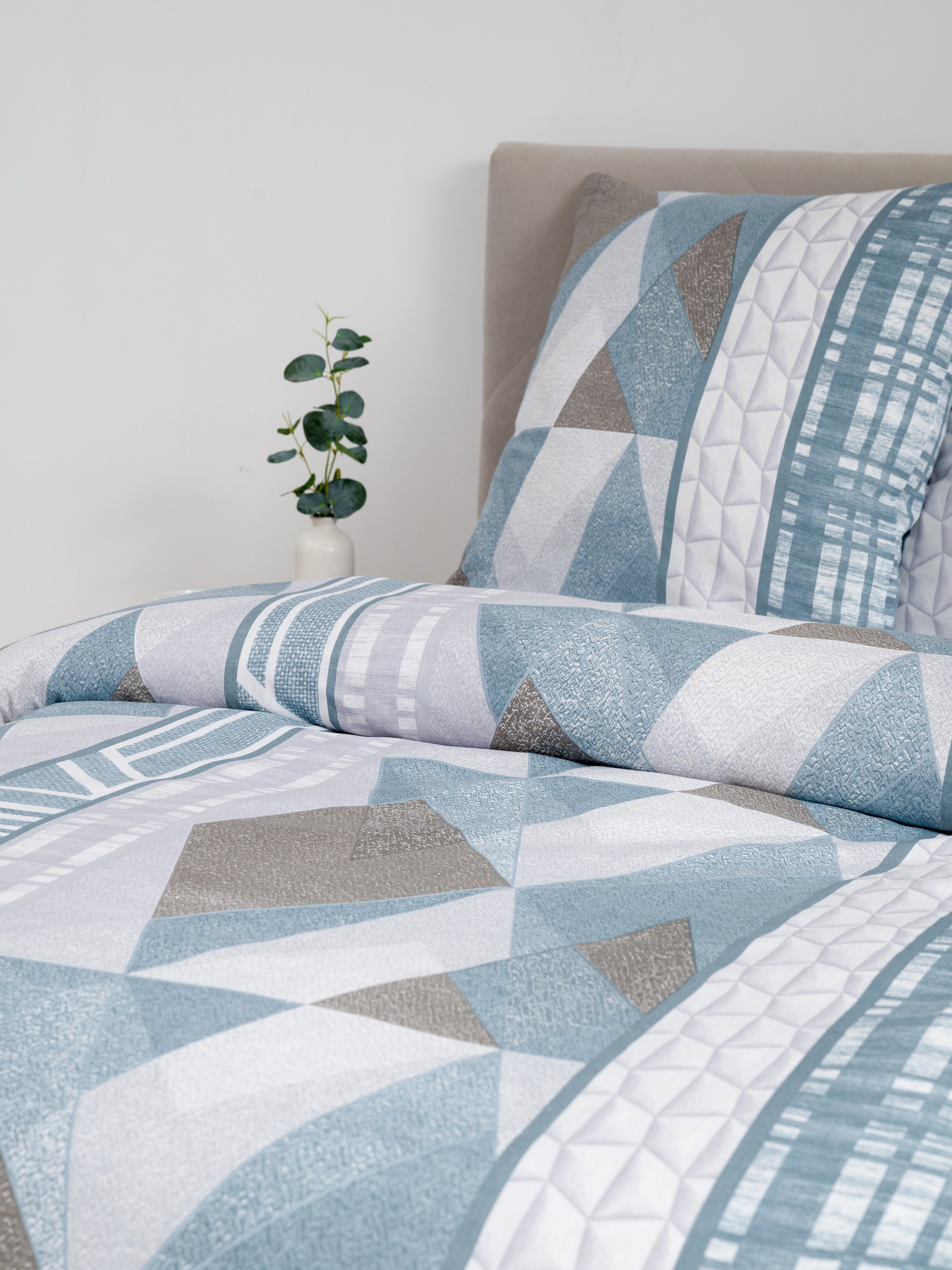 Съемка в студии «Изюм». Фотограф для маркетплейсов в г. Иваново Клещенок Юлия