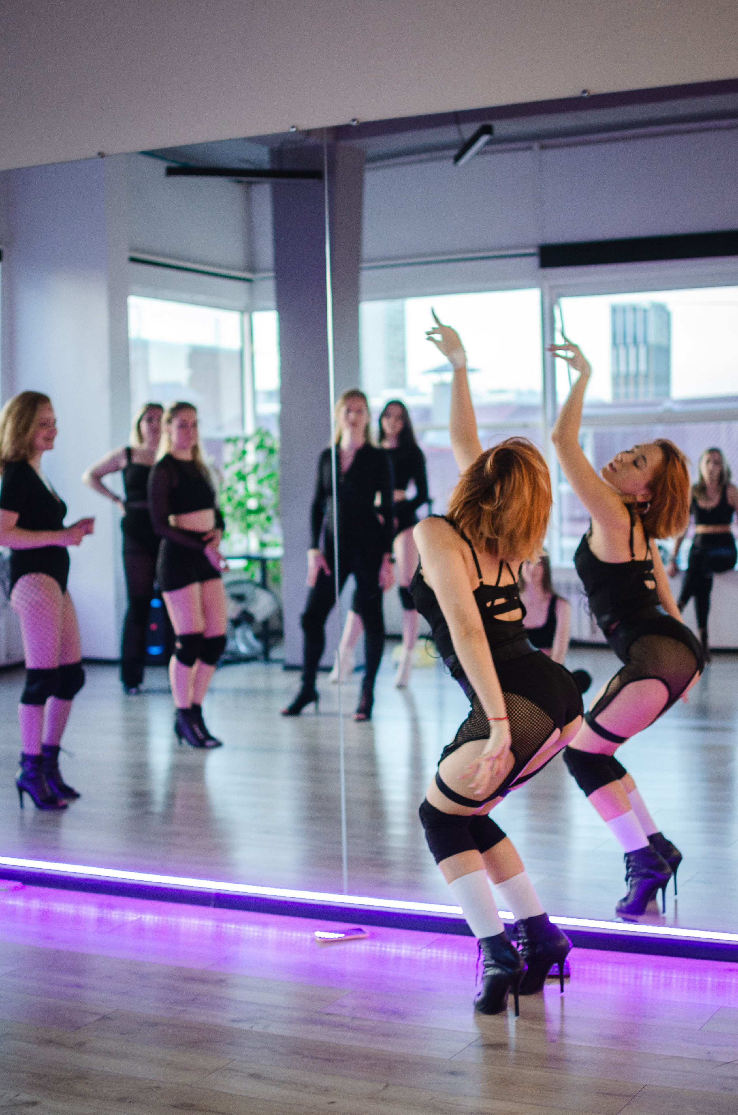 Студия танцев. Женский и предметный фотограф в Уфе Анастасия Настоечка