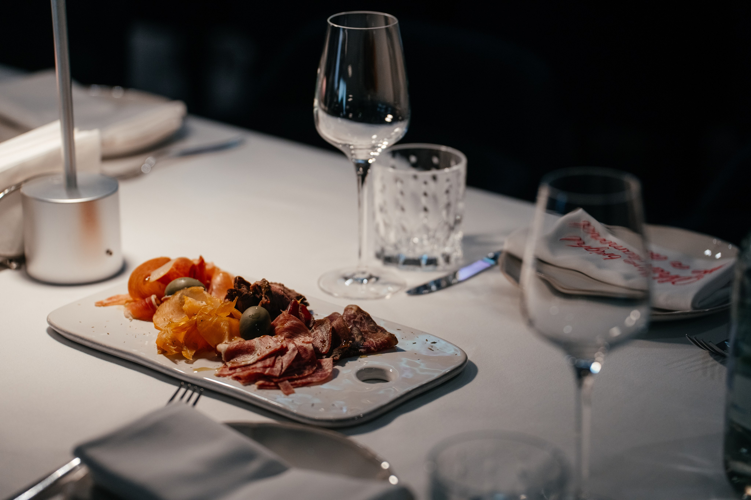 2 апреля (среда). BENUAR Restaurant