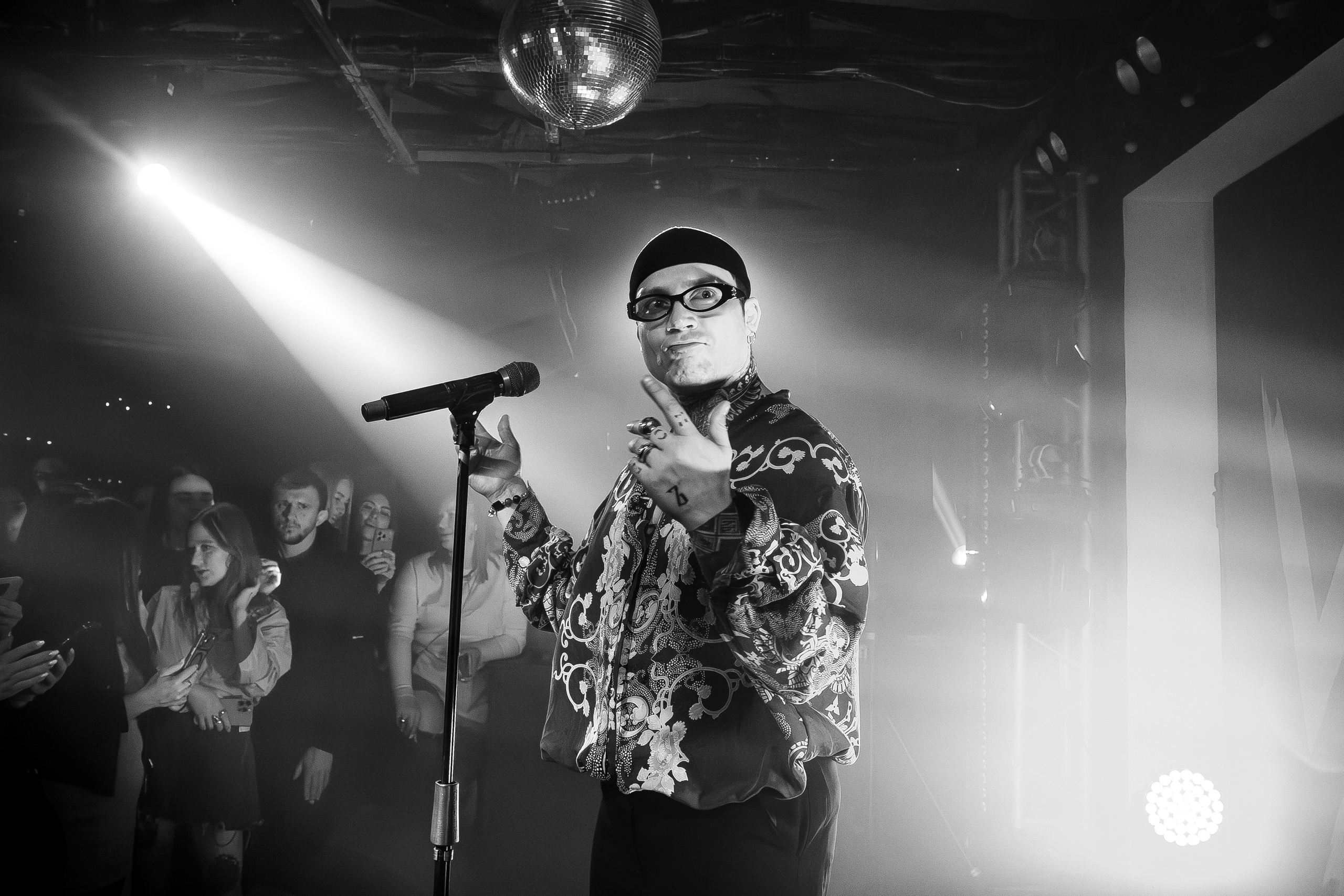 Концерт VA.NO | QUEST PISTOLS SHOW. Репортажный фотограф в Ялте Алексей Семёнов