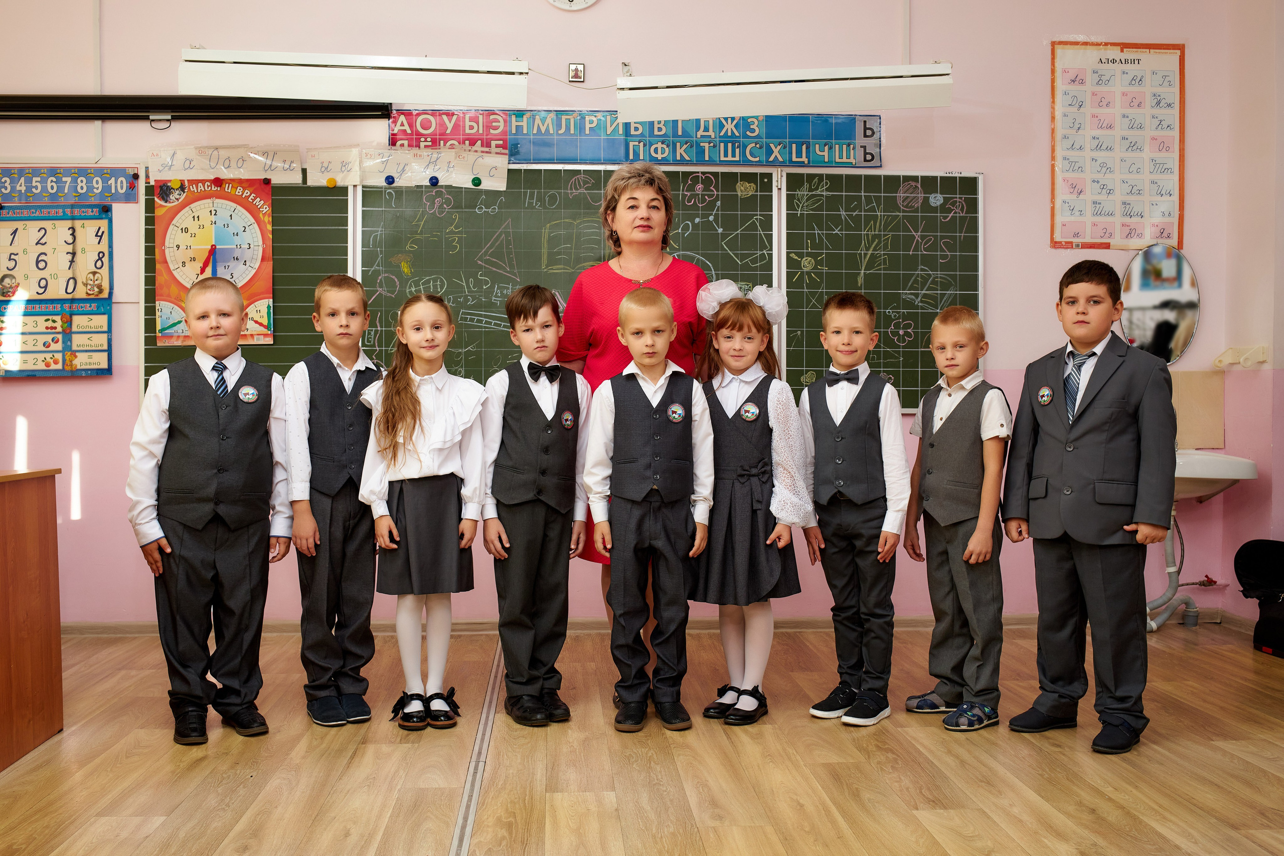 Для средней школы. Школьный фотограф Леонова Наталия