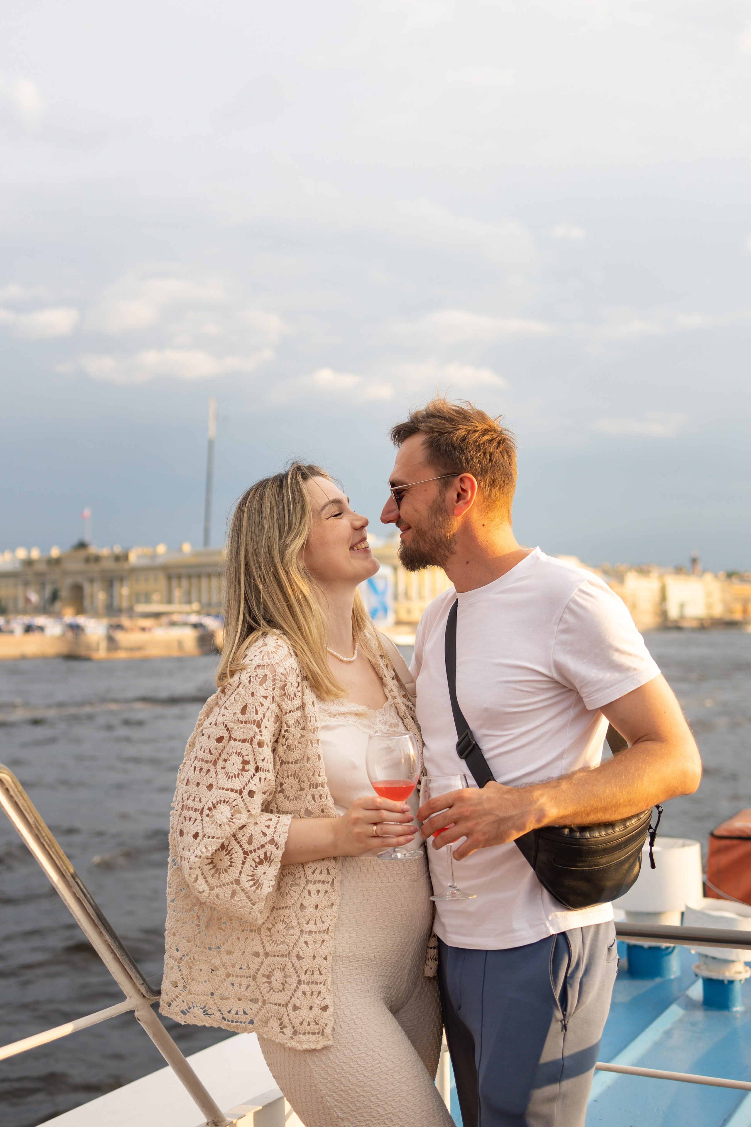 круиз по рекам и каналам спб