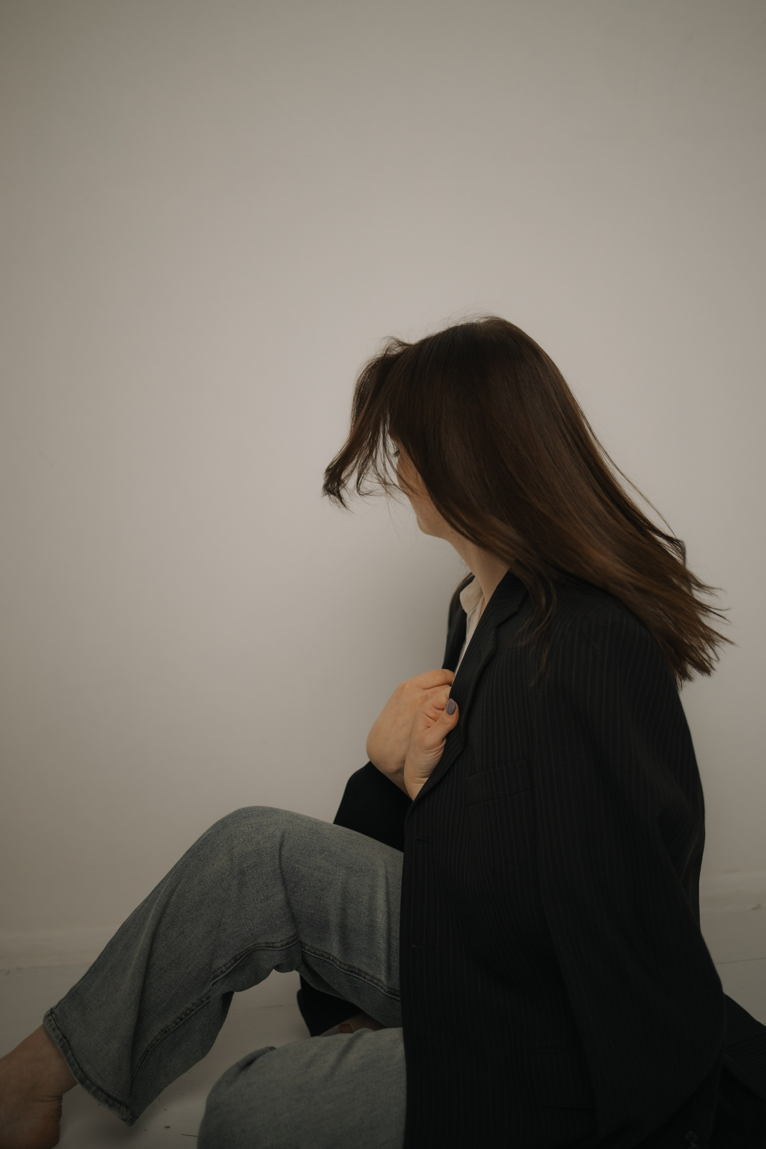 Студийная фотосессия для девушки в светлой студии. Фотограф Углич и Ярославль Ольга Тятюшкина