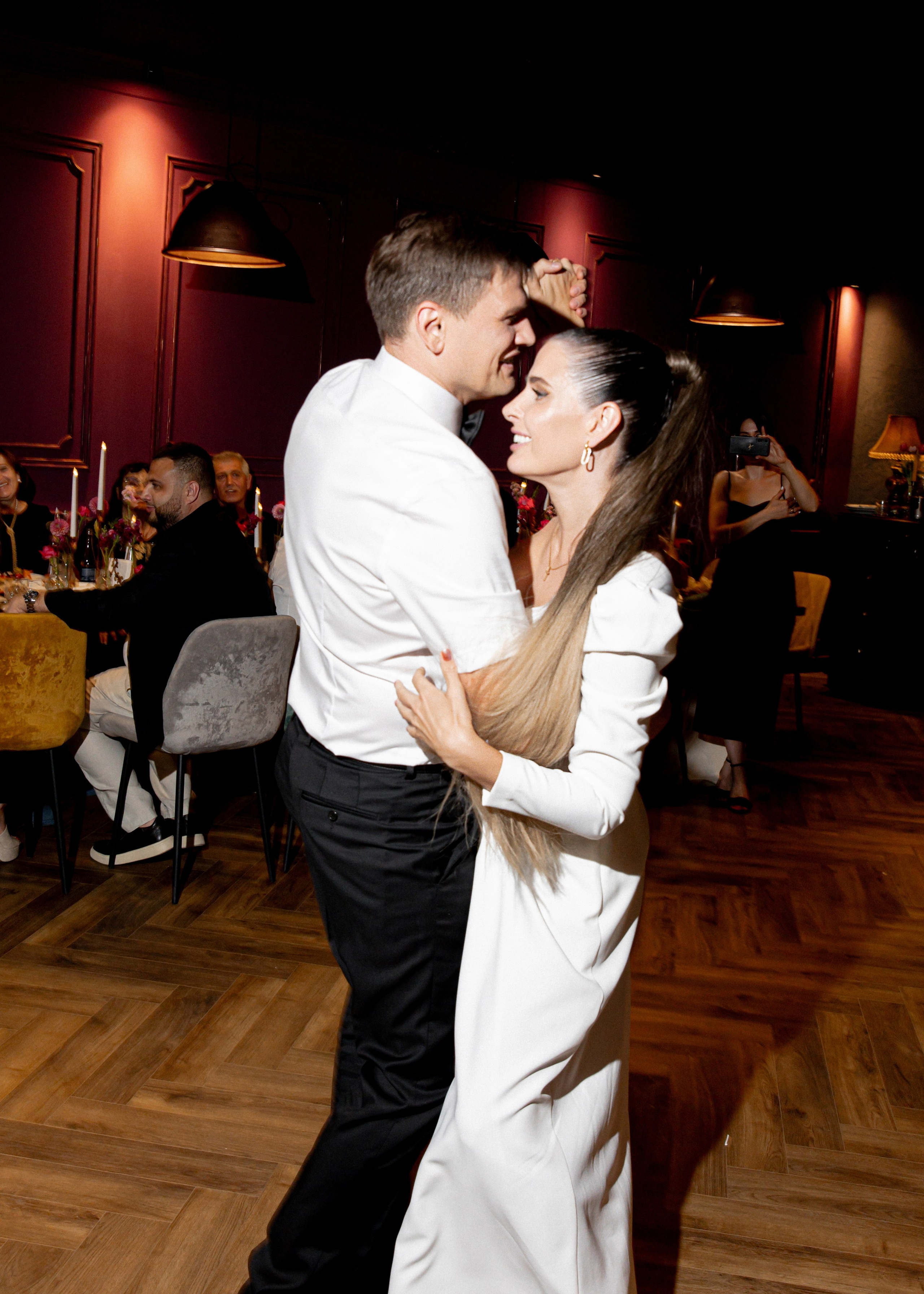 Профессиональная фото- видеосъемка на годовщину свадьбы в Краснодаре. Свадебный фотограф и видеограф Краснодар, Ростов, Сочи, Новороссийск