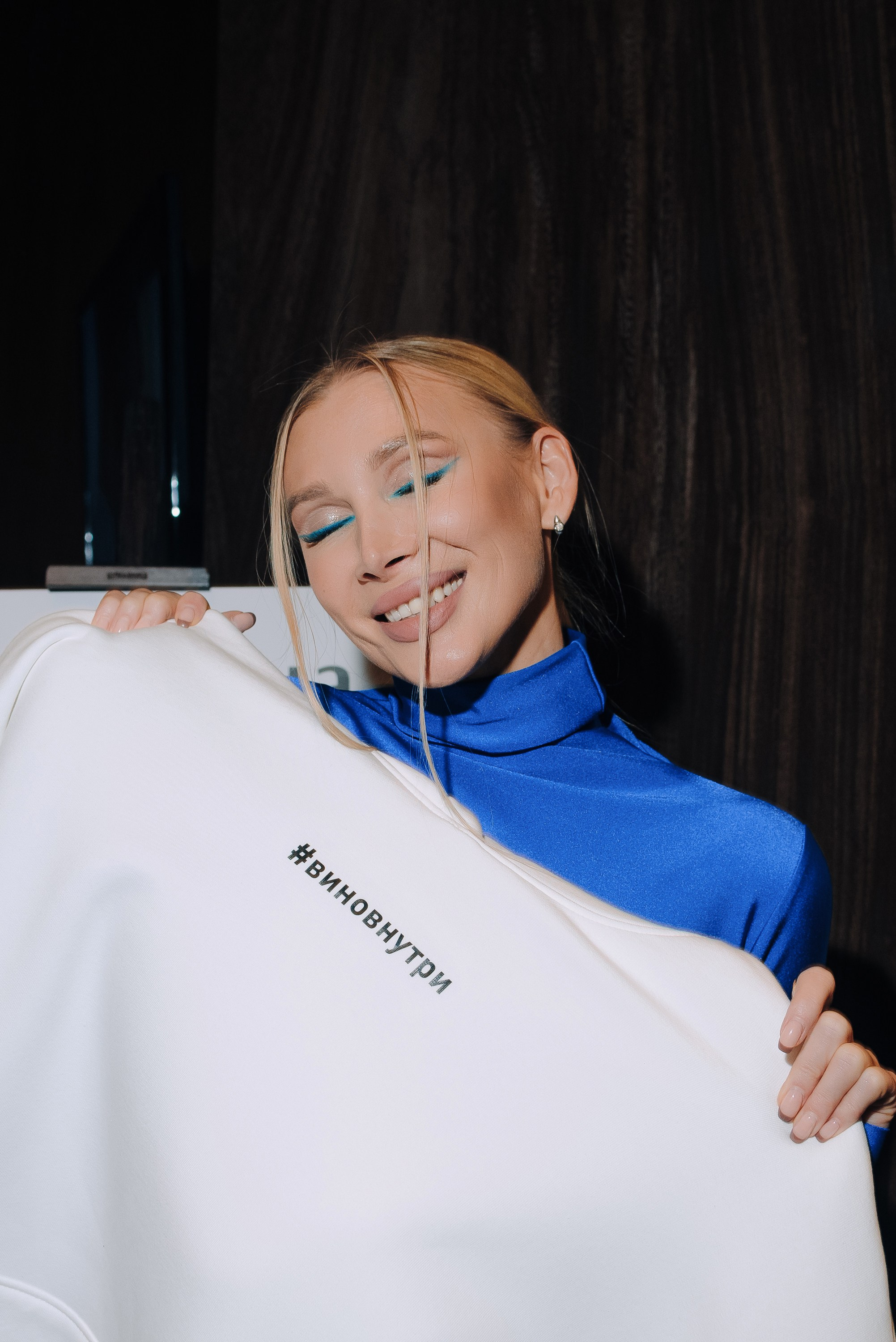 ФЕСТИВАЛЬ ВИНА И КРЕПКИХ НАПИТКОВ МАВТ-ВИНОТЕКА. Репортажный фотограф Зуев Роман г. Челябинск