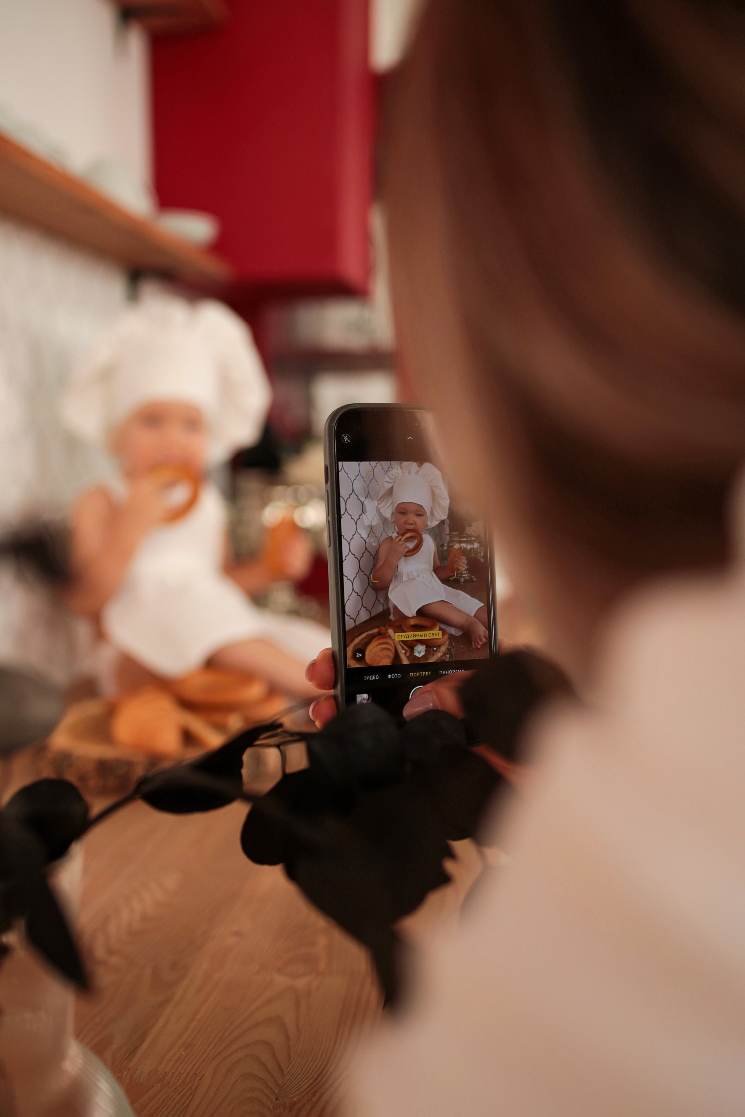 Маленький поваренок. Семейный фотограф в городе Саратове — Анна