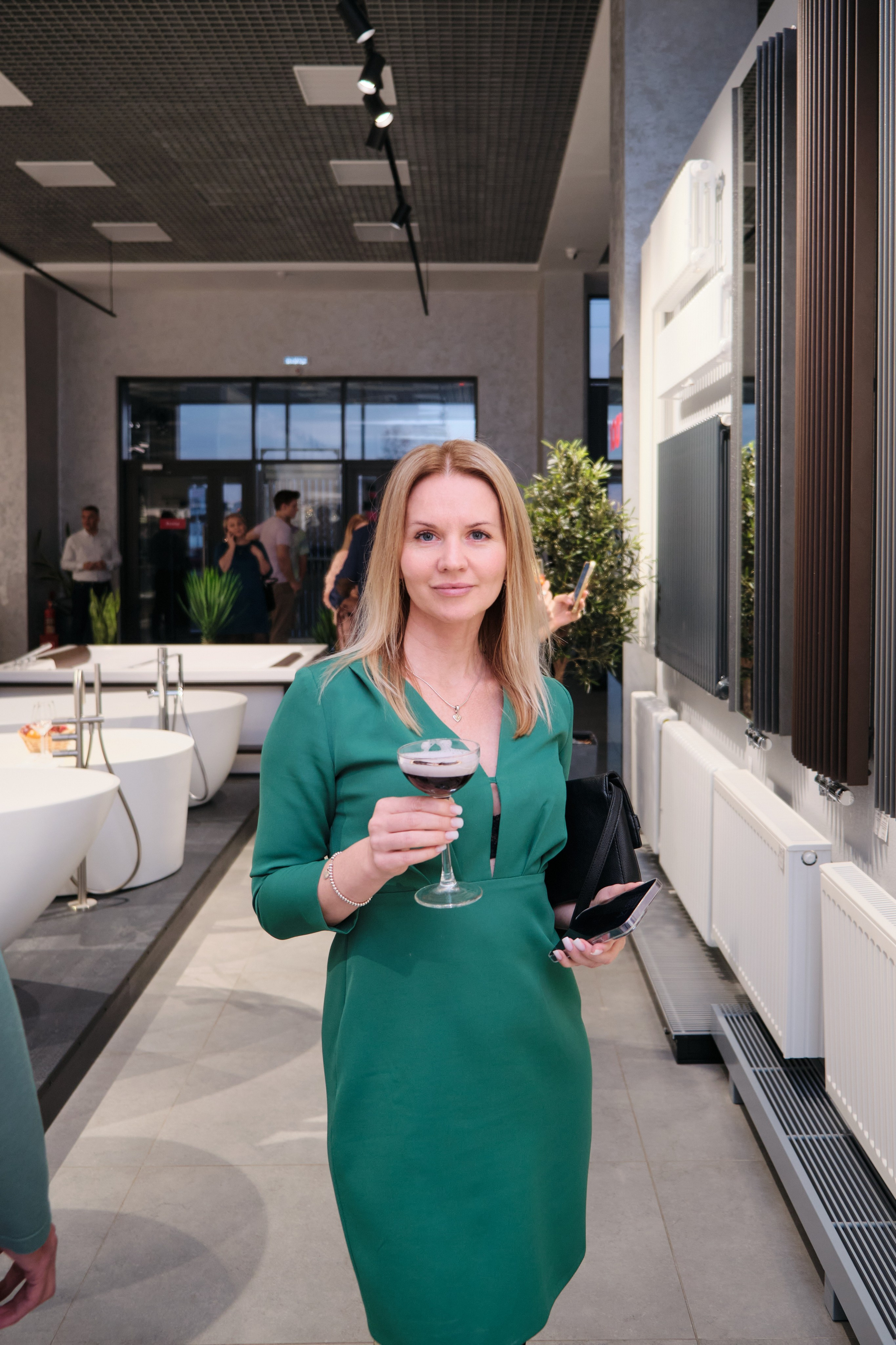 Открытие салона 100 градусов. Антон Ив