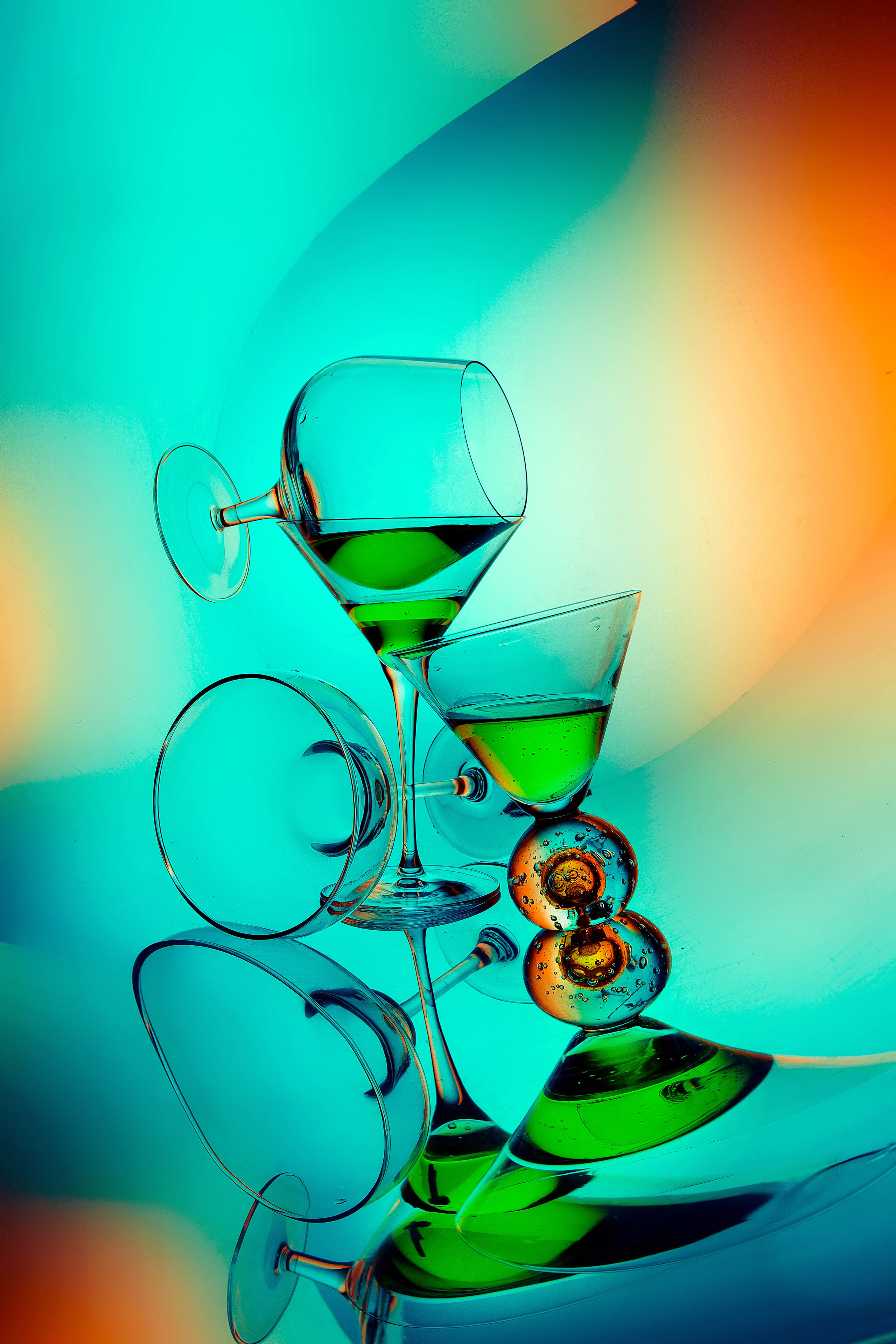 Пьяная чашка. Фотограф Мария Кольцова