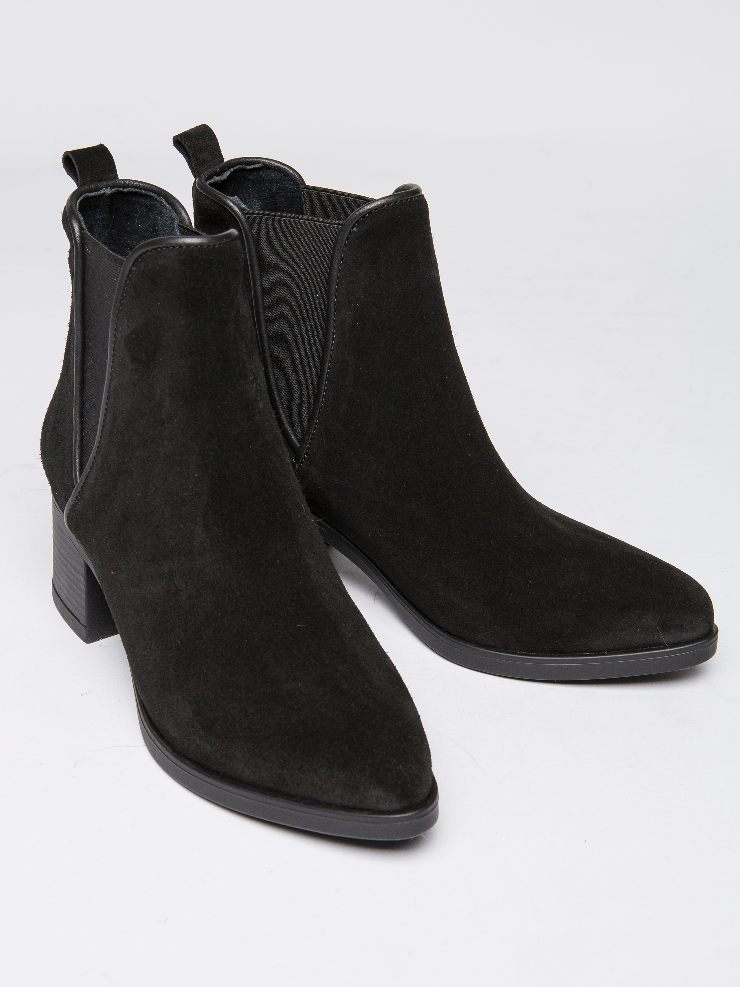 Обувь на модели. Фотограф Мария Кольцова