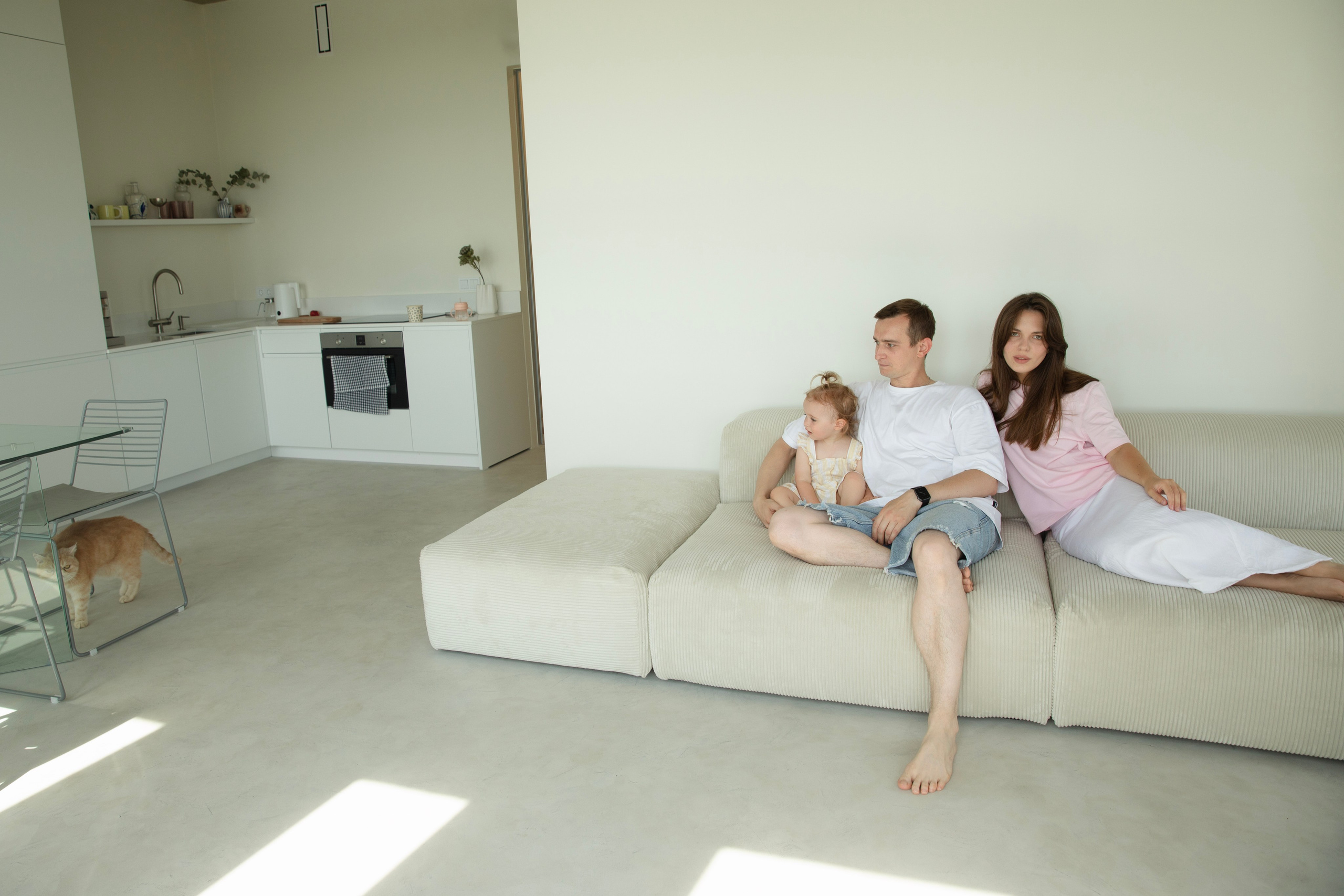 Домашняя съемка красивой семьи в солнечной квартире. Фотограф новорожденных, детский фотограф  Москва.Семейная съемка Москва. Семенова Анна