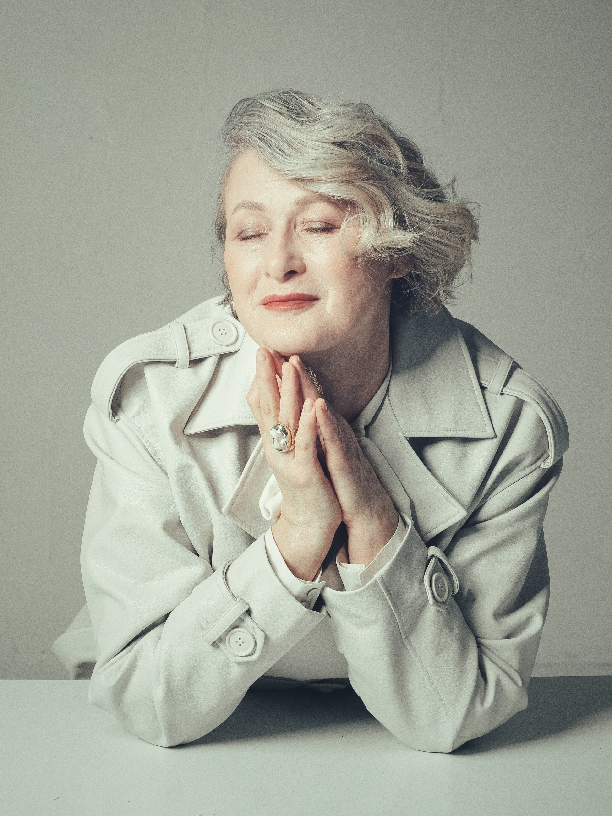 Возрастной женский портрет. Фотограф Евгения Никишина