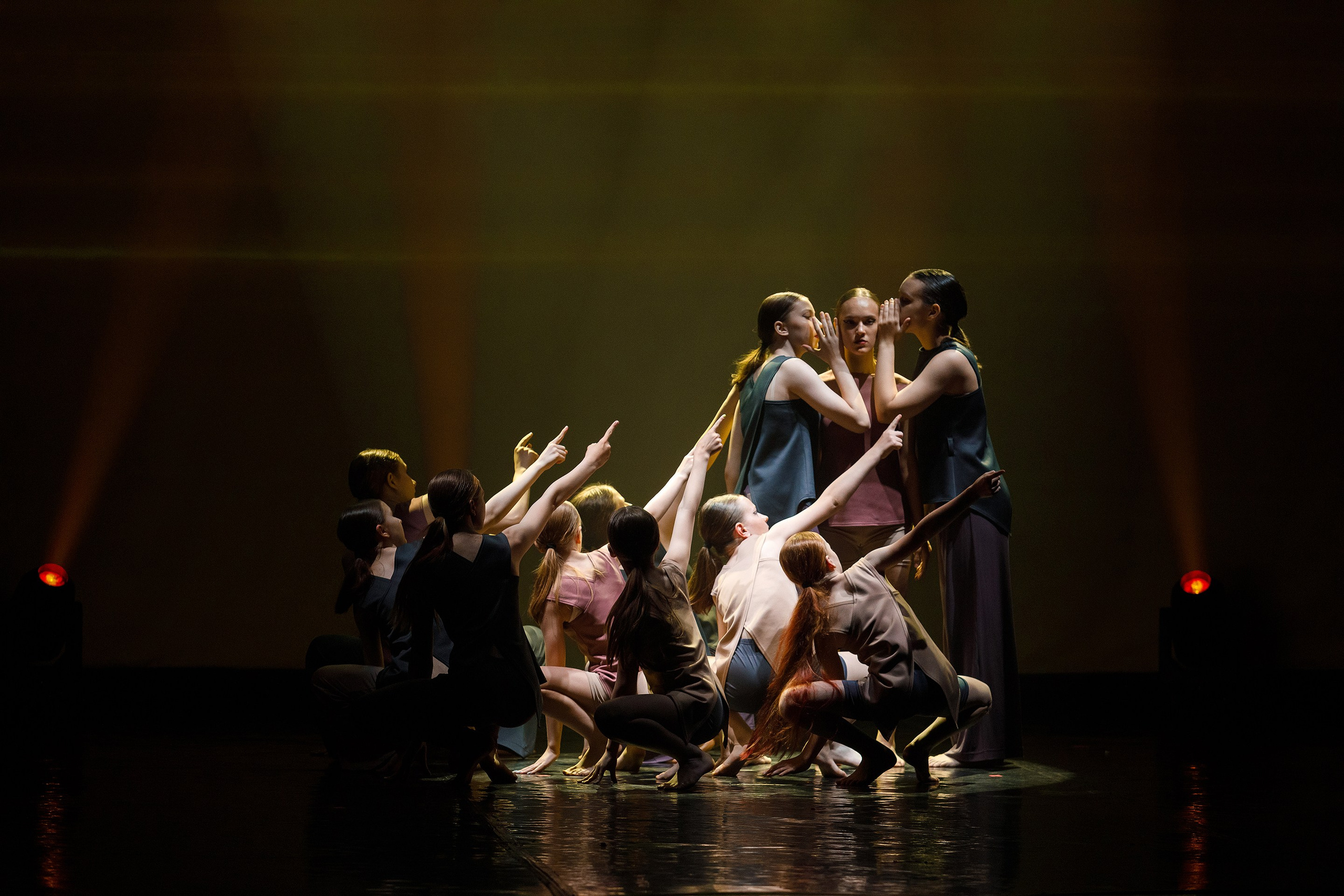 Репортажная фотосъемка отчетного концерта. Профессиональный фотограф в Новосибирске