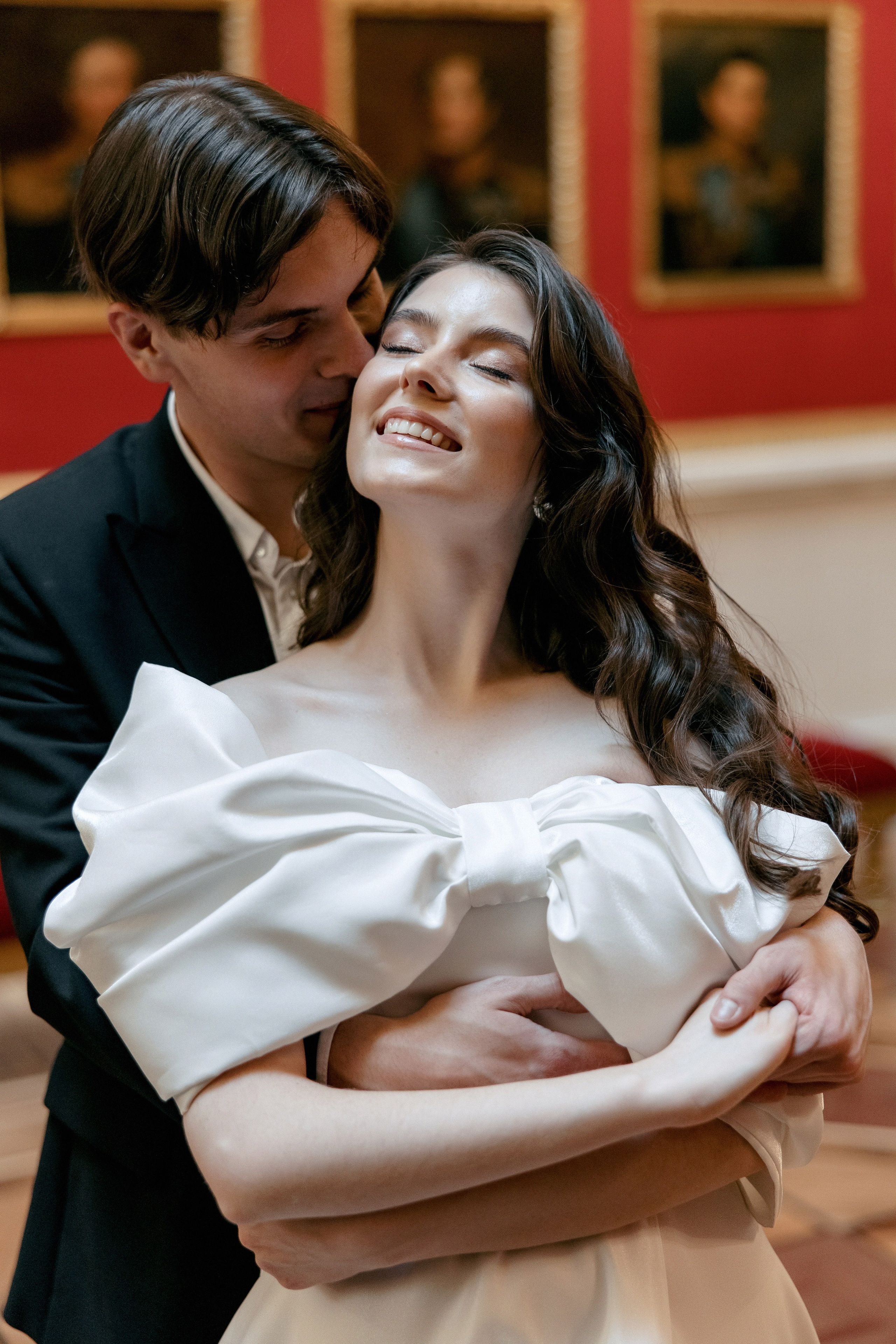 Свадебная фотосессия в Эрмитаже. Свадебный фотограф Москва