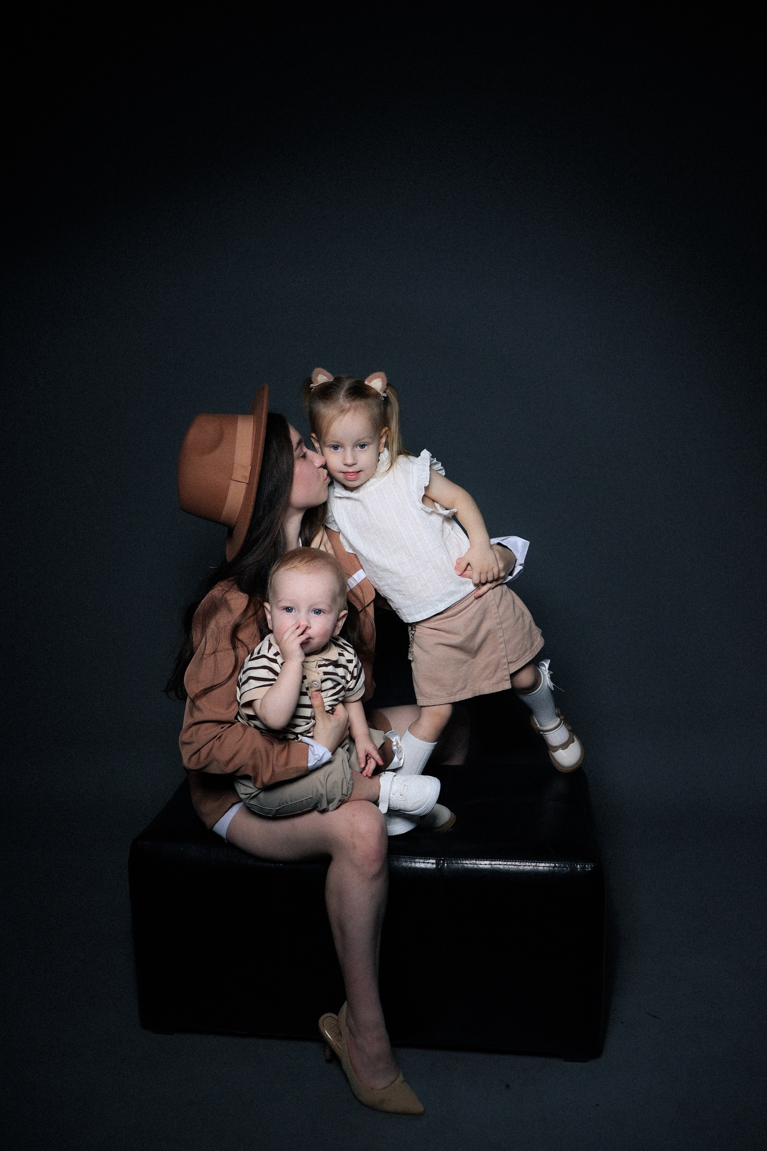 Лиза с детками. Фотограф НатаФото (Наталья Яковенко) Дмитров Москва Питер