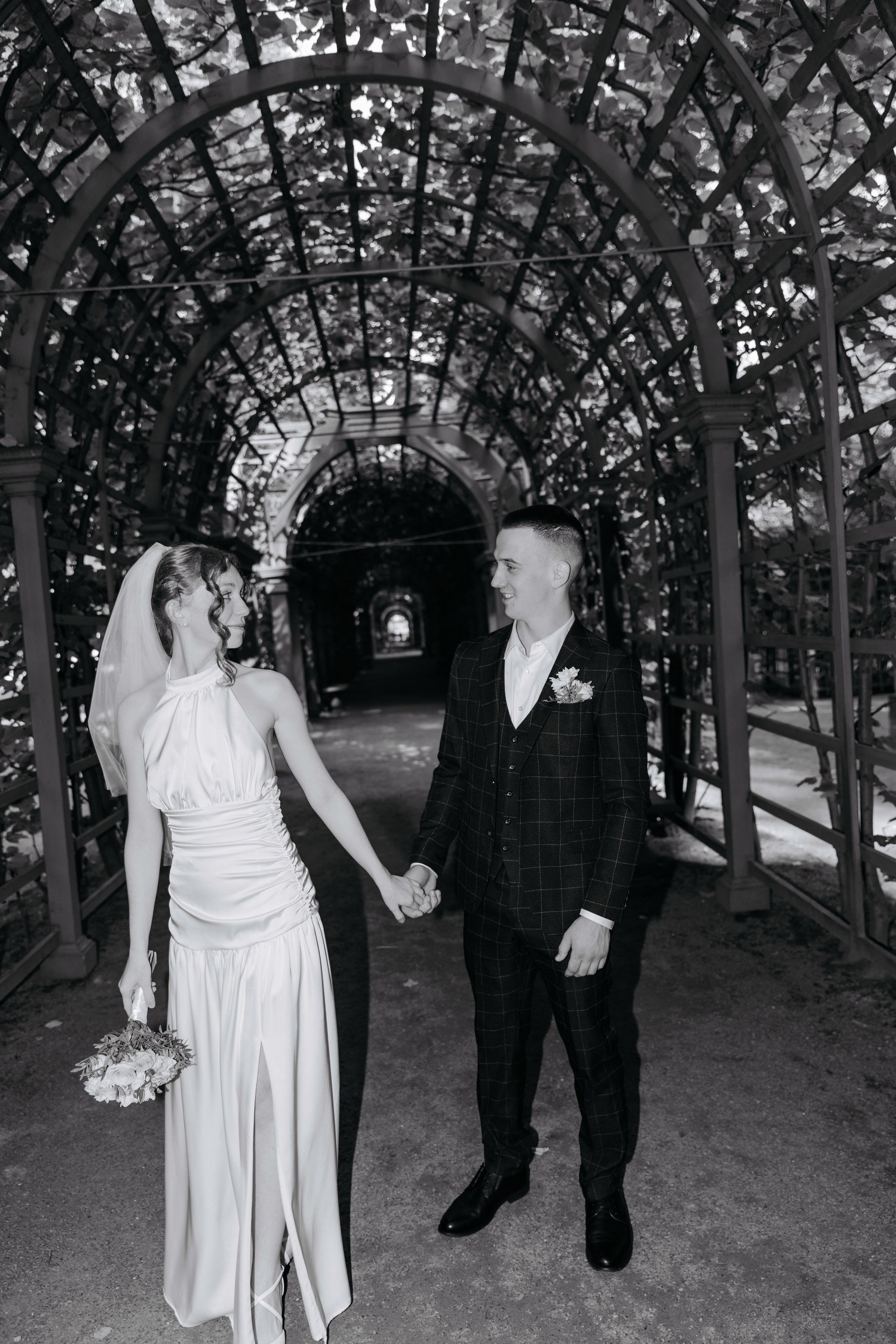 Кроме чувств, ничто не способно излечить душу, равно как ничто, кроме души, не способно излечить чувства. Свадебный фотограф в Санкт-Петербурге