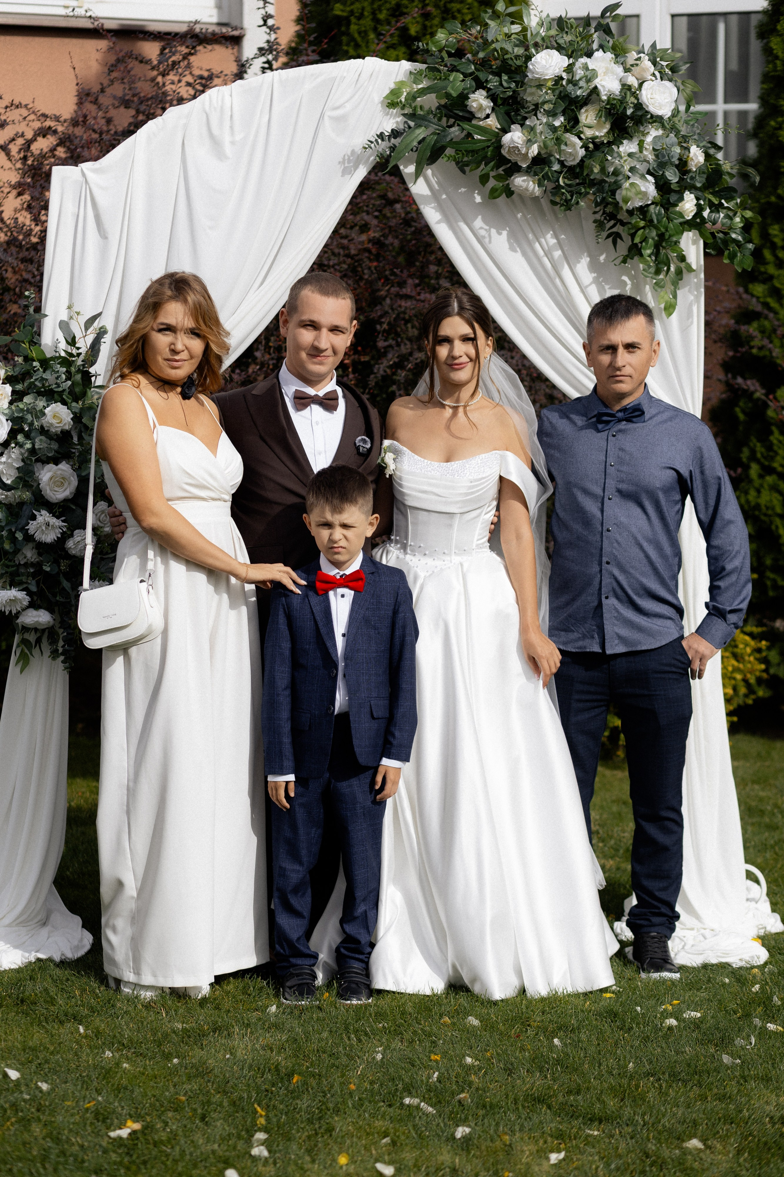 Свадебная фотосессия Анастасии и Игоря в Усадьбе Легенда. Свадебный фотограф в Минске/Беларуси Сергей Спиридонов