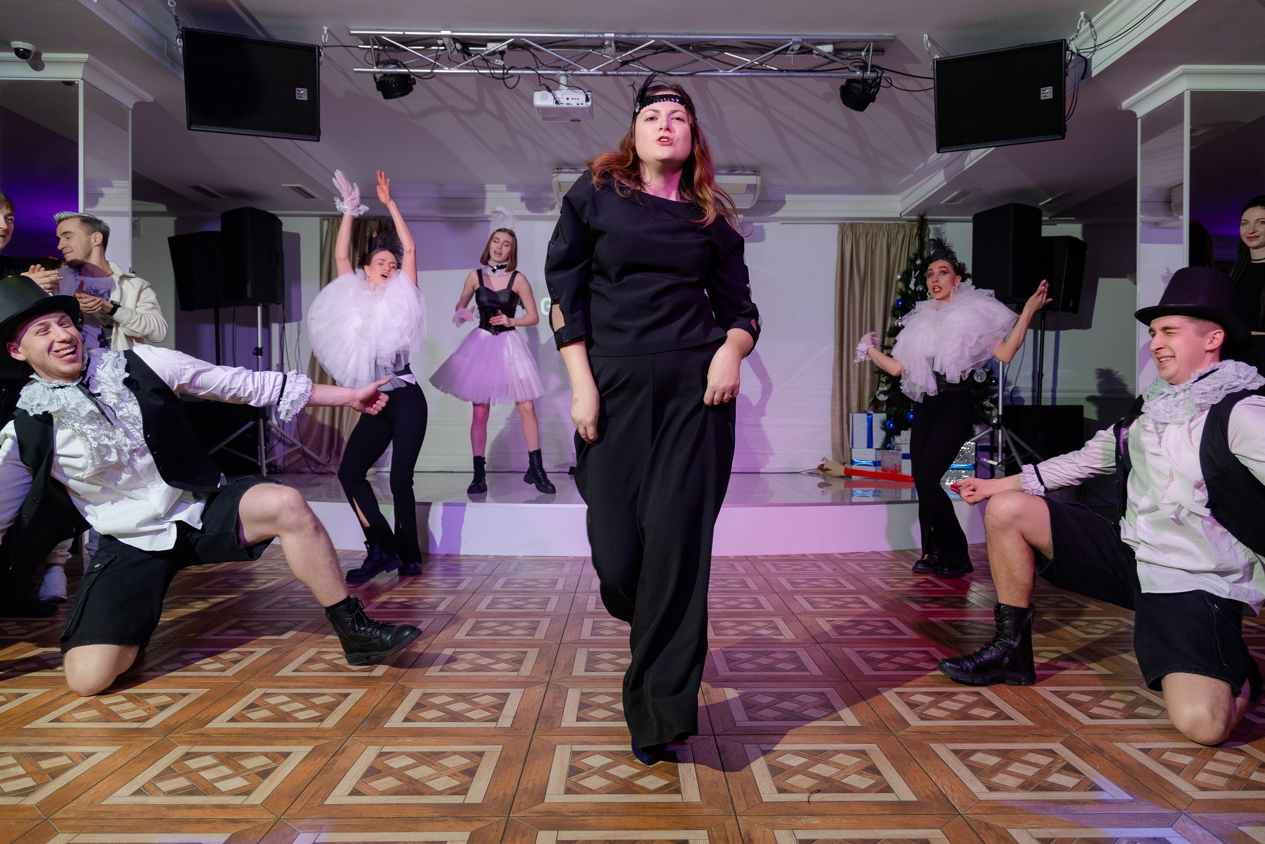 Корпоративная фотосъемка для кафе GARAGE | Новый год 2025 | Минск. Свадебный фотограф в Минске/Беларуси Сергей Спиридонов