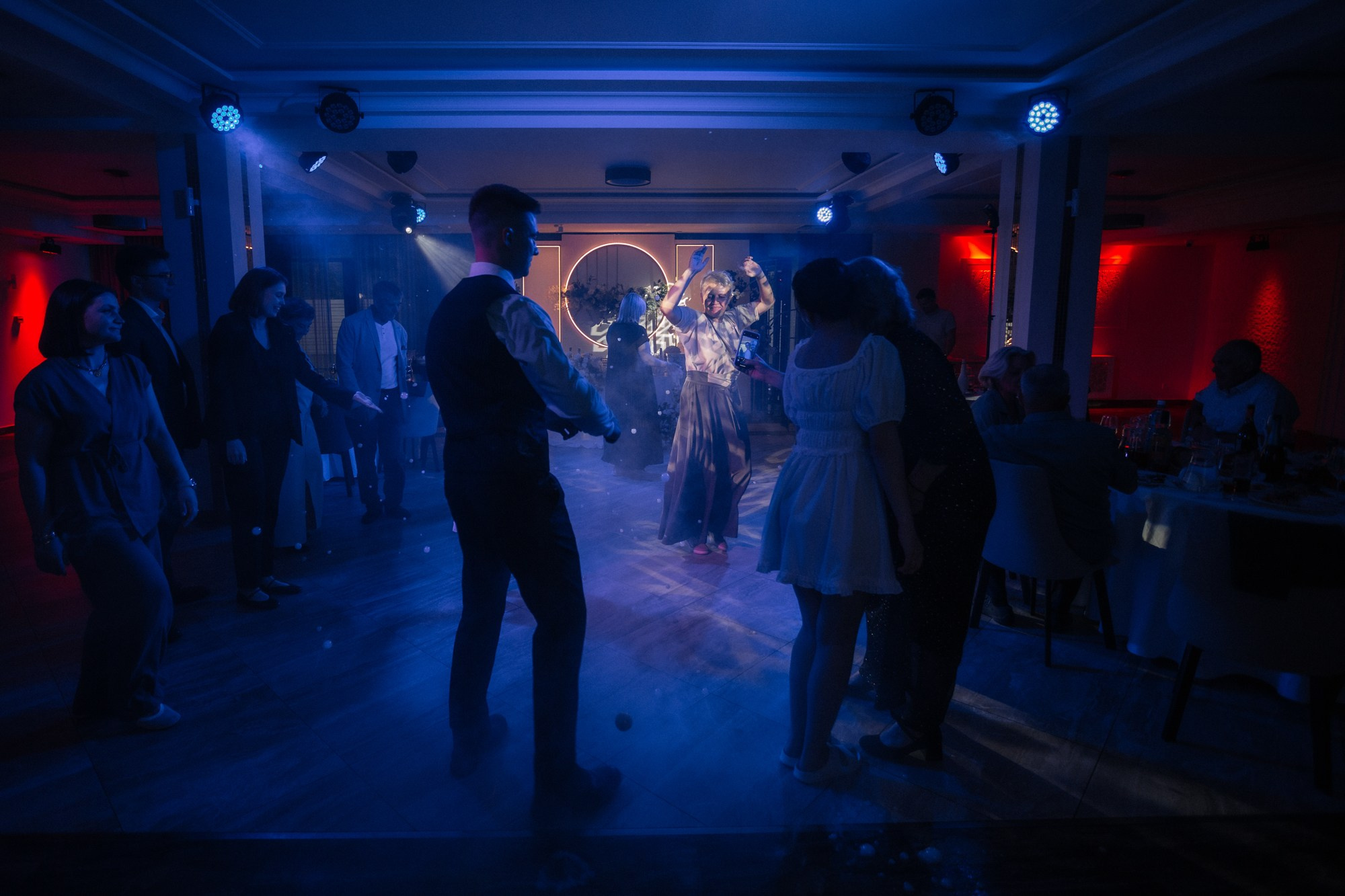 Кирилл и Карина. Свадебный и портретный фотограф в Омске Антон Карев