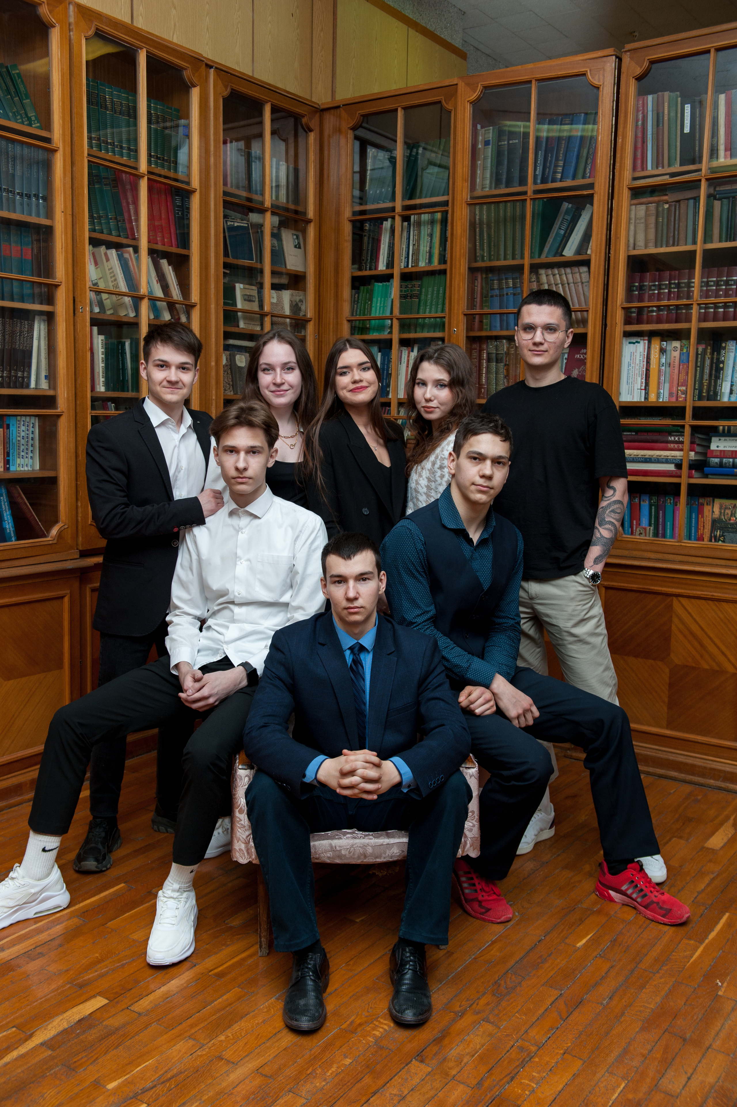 9,11 класс библиотека. Выпускной альбом Чехов, Подольск, Москва