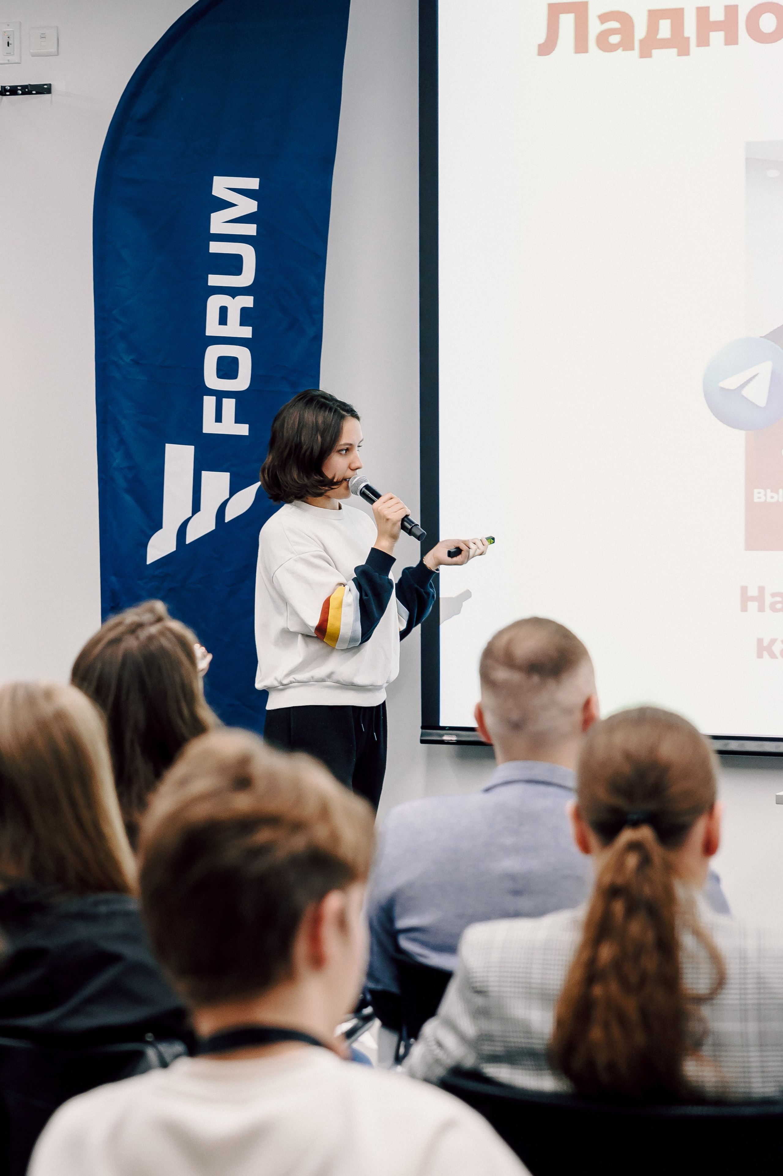 MarHR — Хакатон. Лёшка Варзегов — фотограф