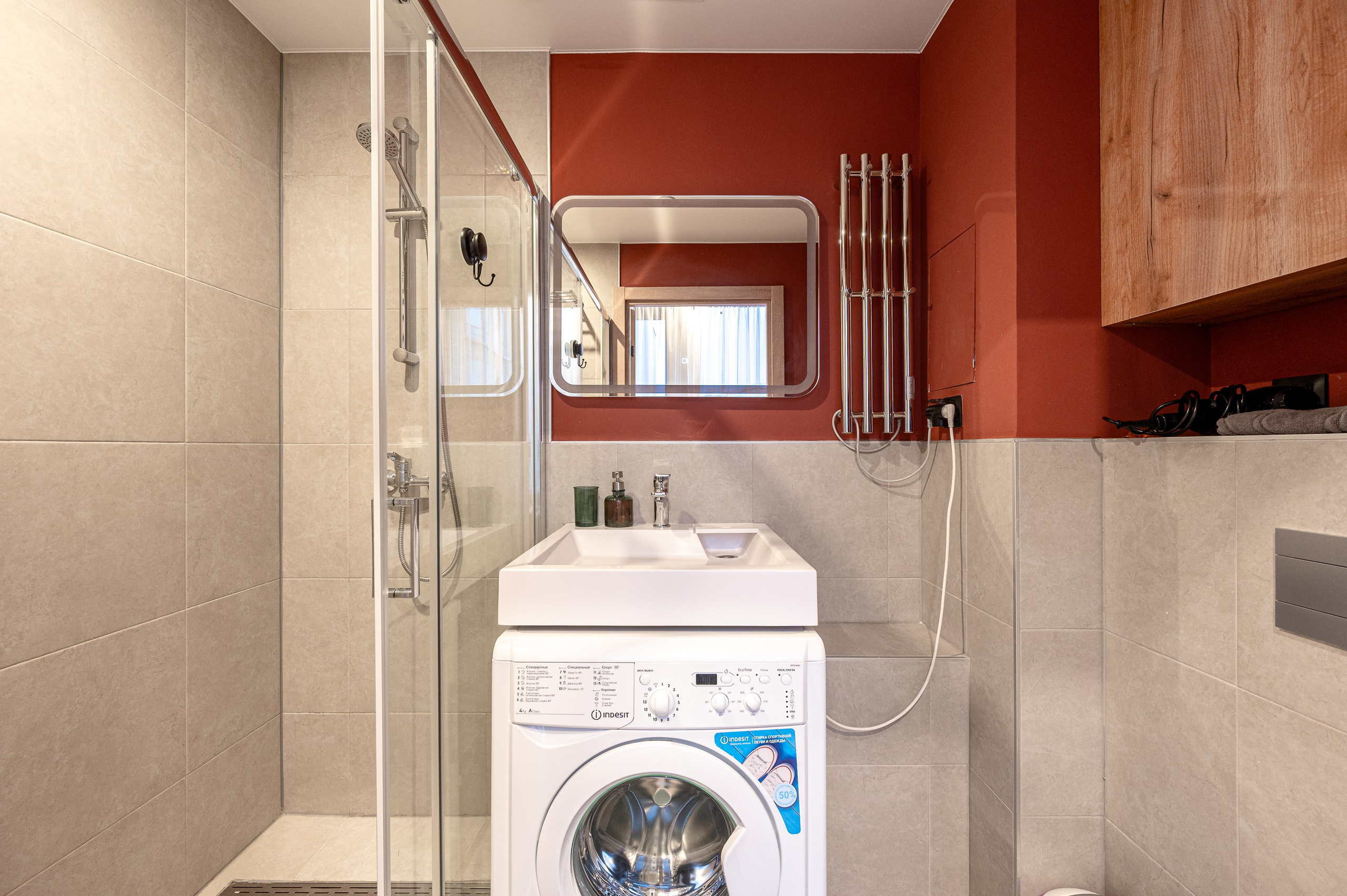 Номер под аренду в Glorax. Интерьерный фотограф. Фото- видеосъемка недвижимости Санкт-Петербург