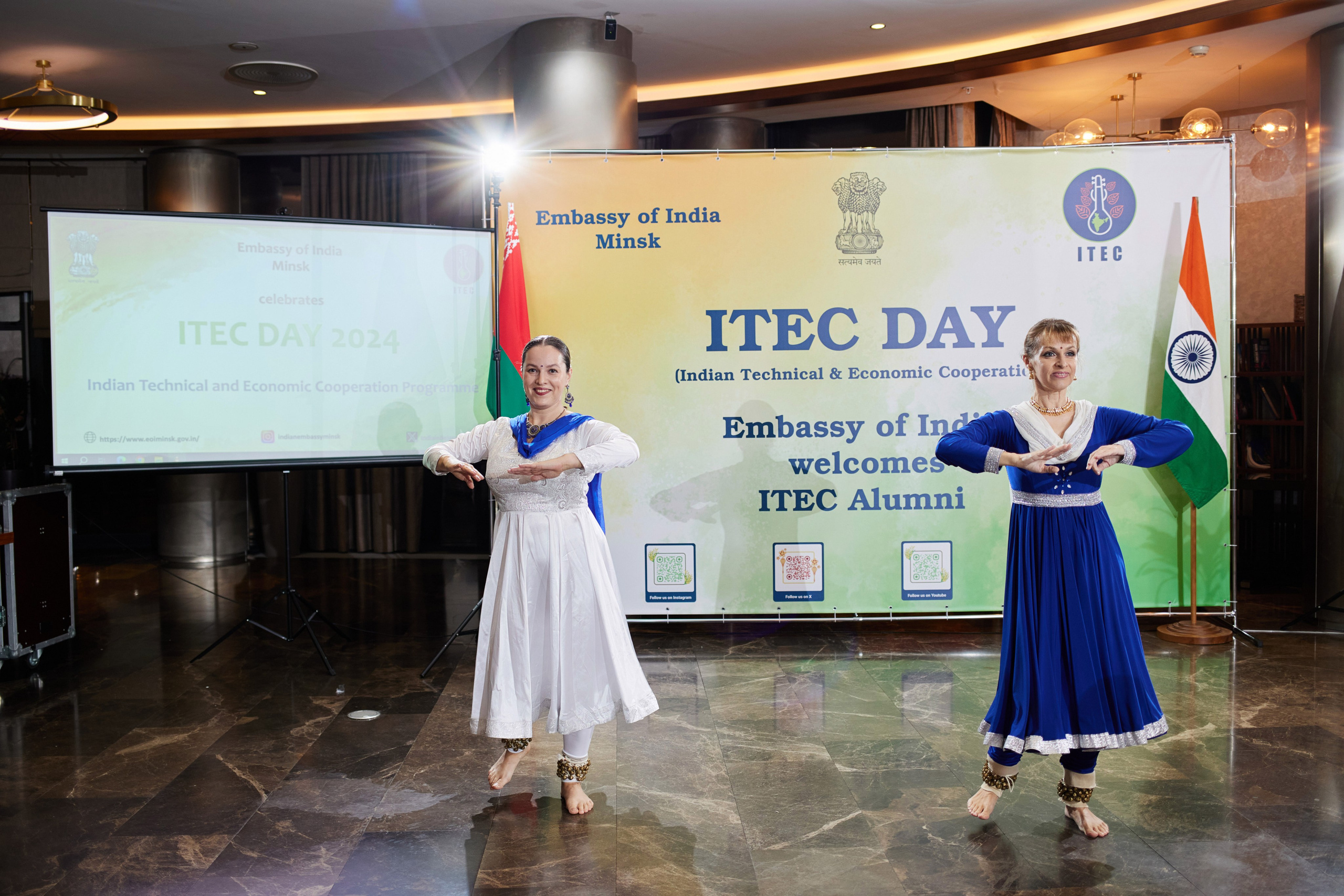 Посольство Индии. Свадебная, репортажная фотосъемка и видеосъемка в Минске. Илья и Юлия Ширмановы. Фотограф | Видеограф | Минск