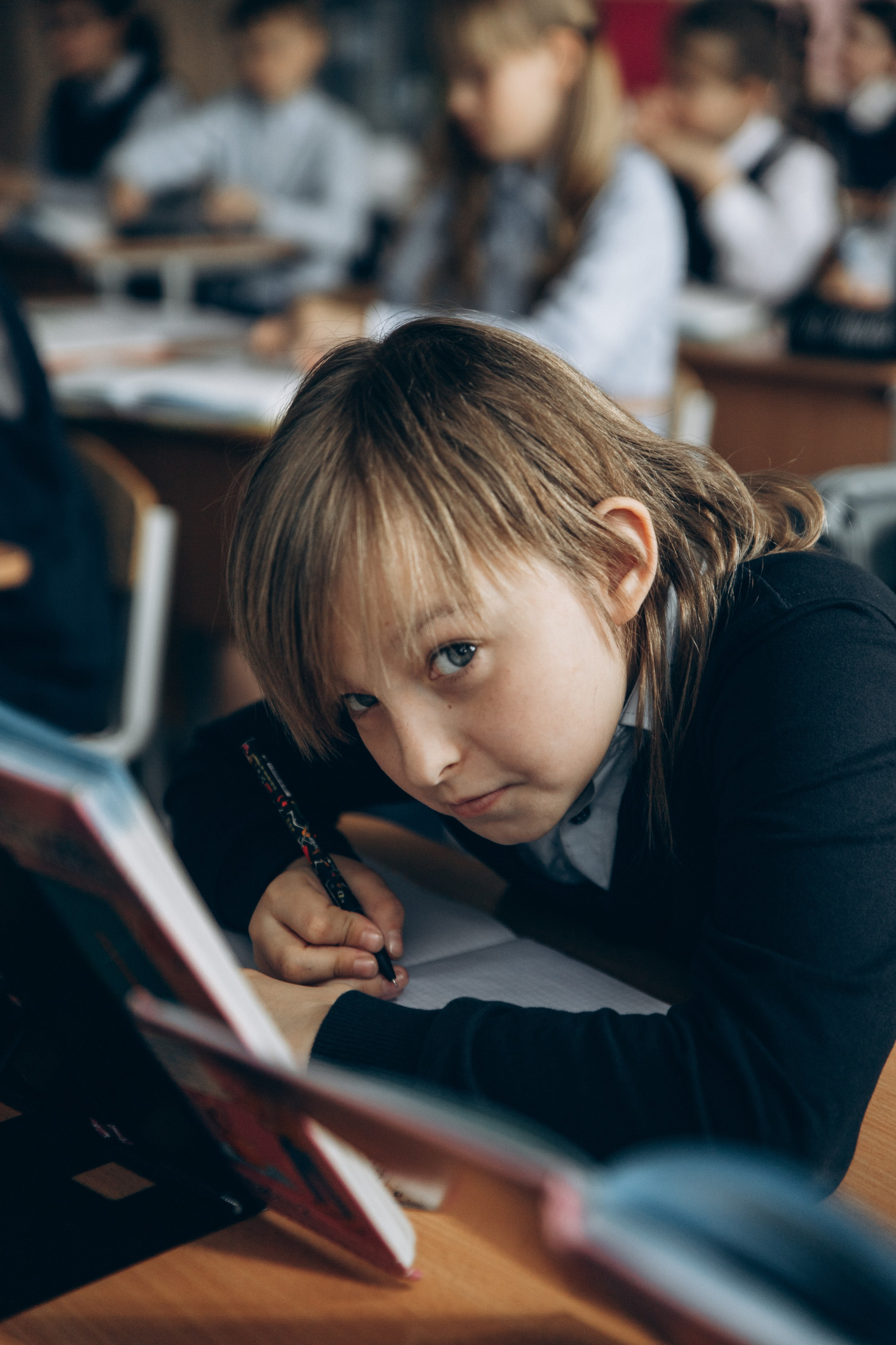 Школьные фотографии могут быть такими. Репортажный и детский фотограф в Минске