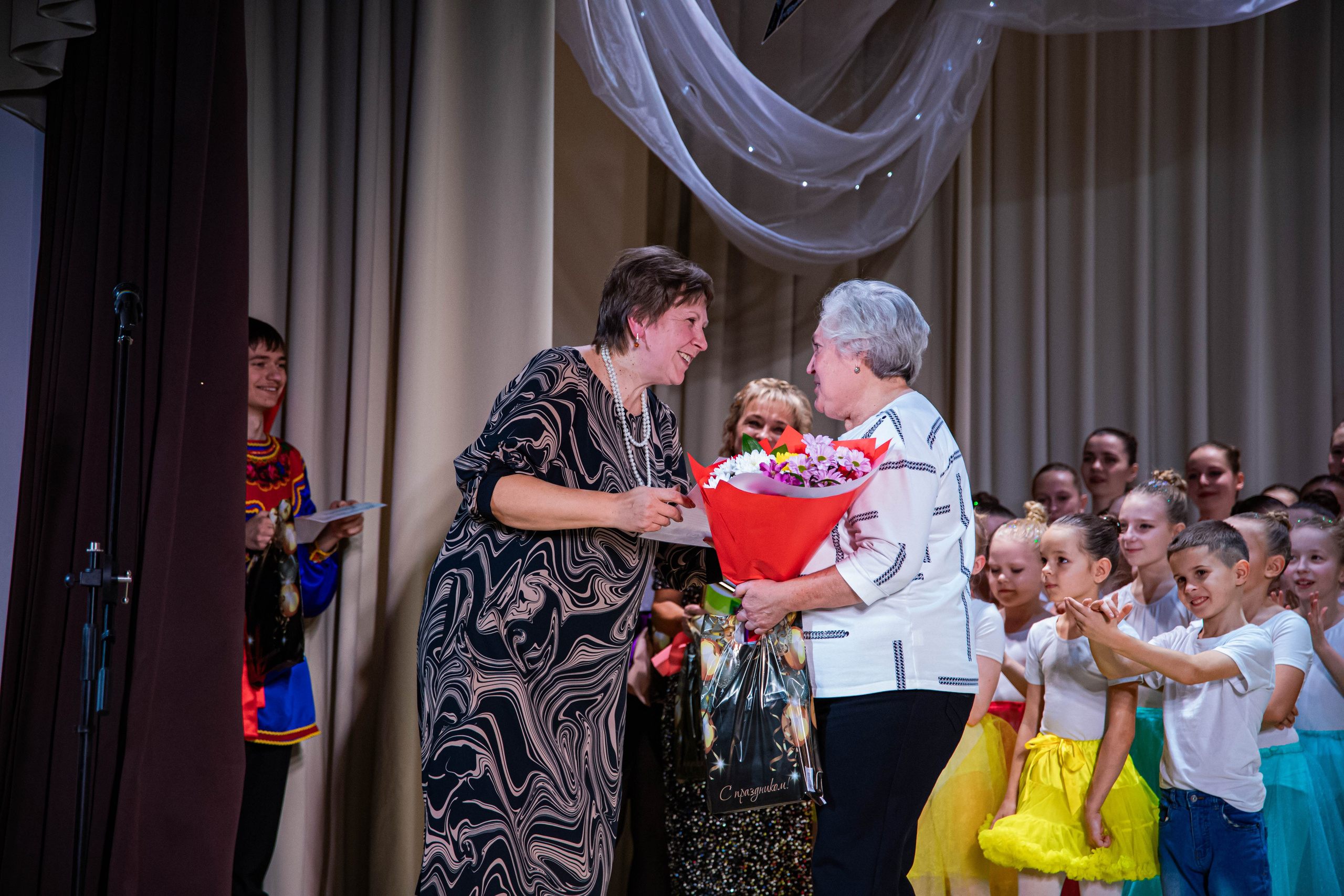 «Конфетти» Юбилейный концерт «Твори Добро». Фотограф Дарья Маташкова