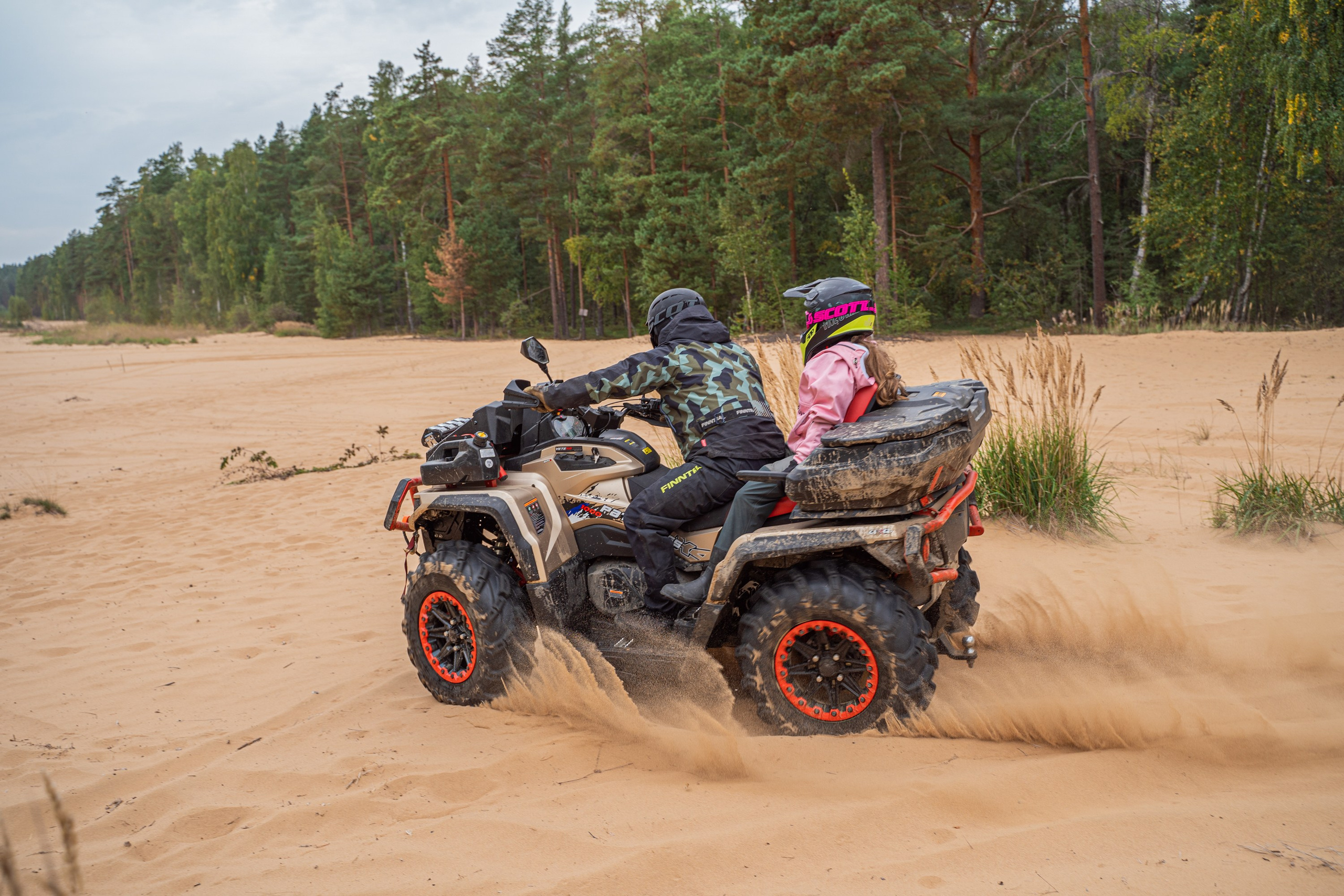 Квадровыезд —спортивный репортаж в Ленинградской области. Свадебный, семейный, портретный, репортажный фотограф в Санкт-Петербурге