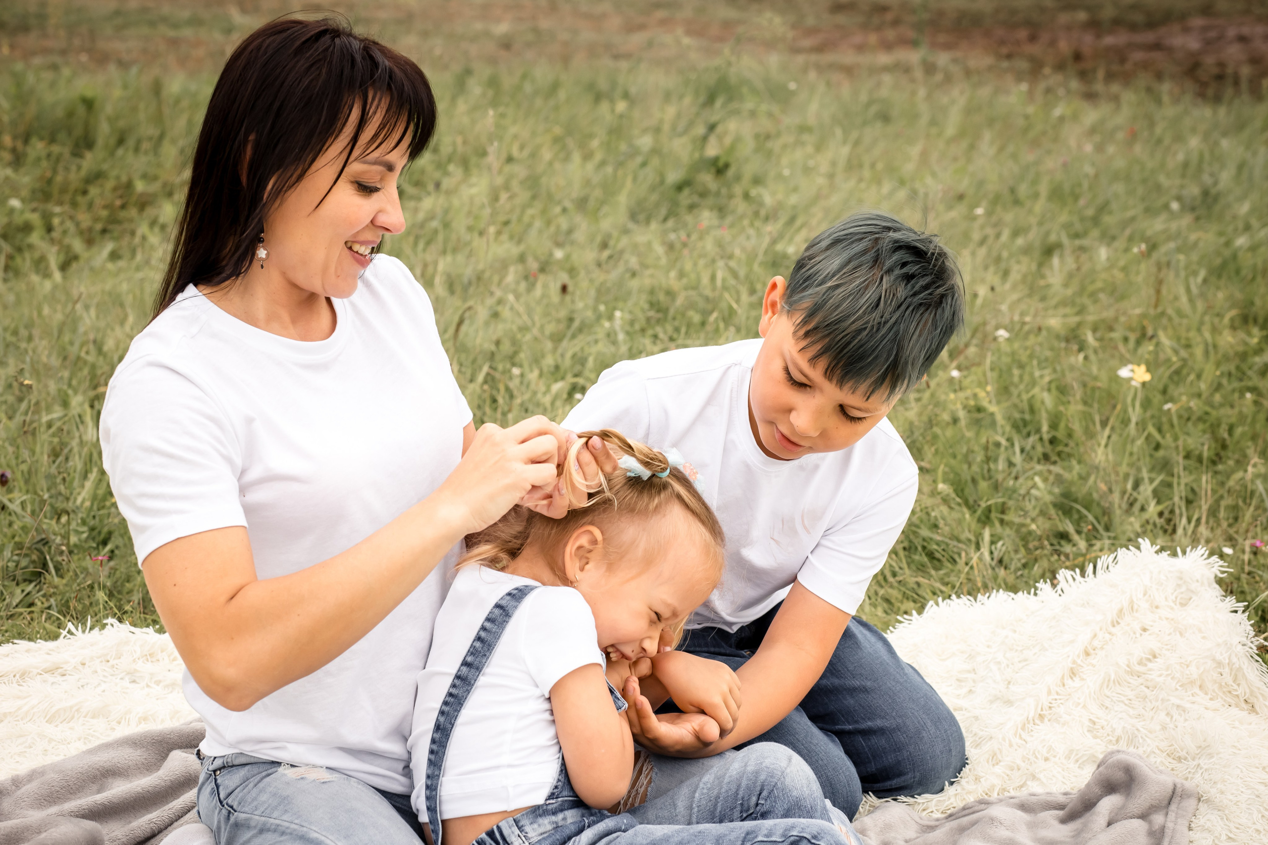 Катя с детками